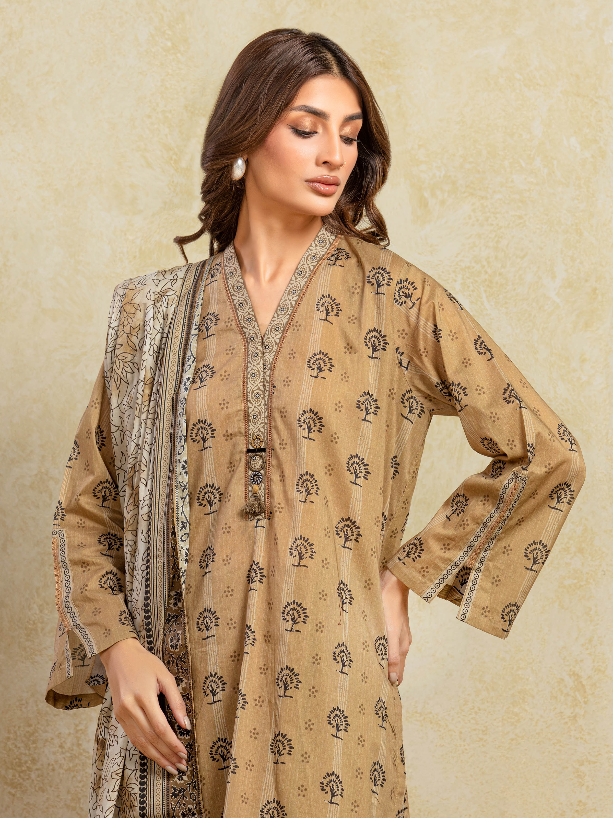 Unstitched Printed Khaddar Suit - EWU5A3-35994-3P - Image 2