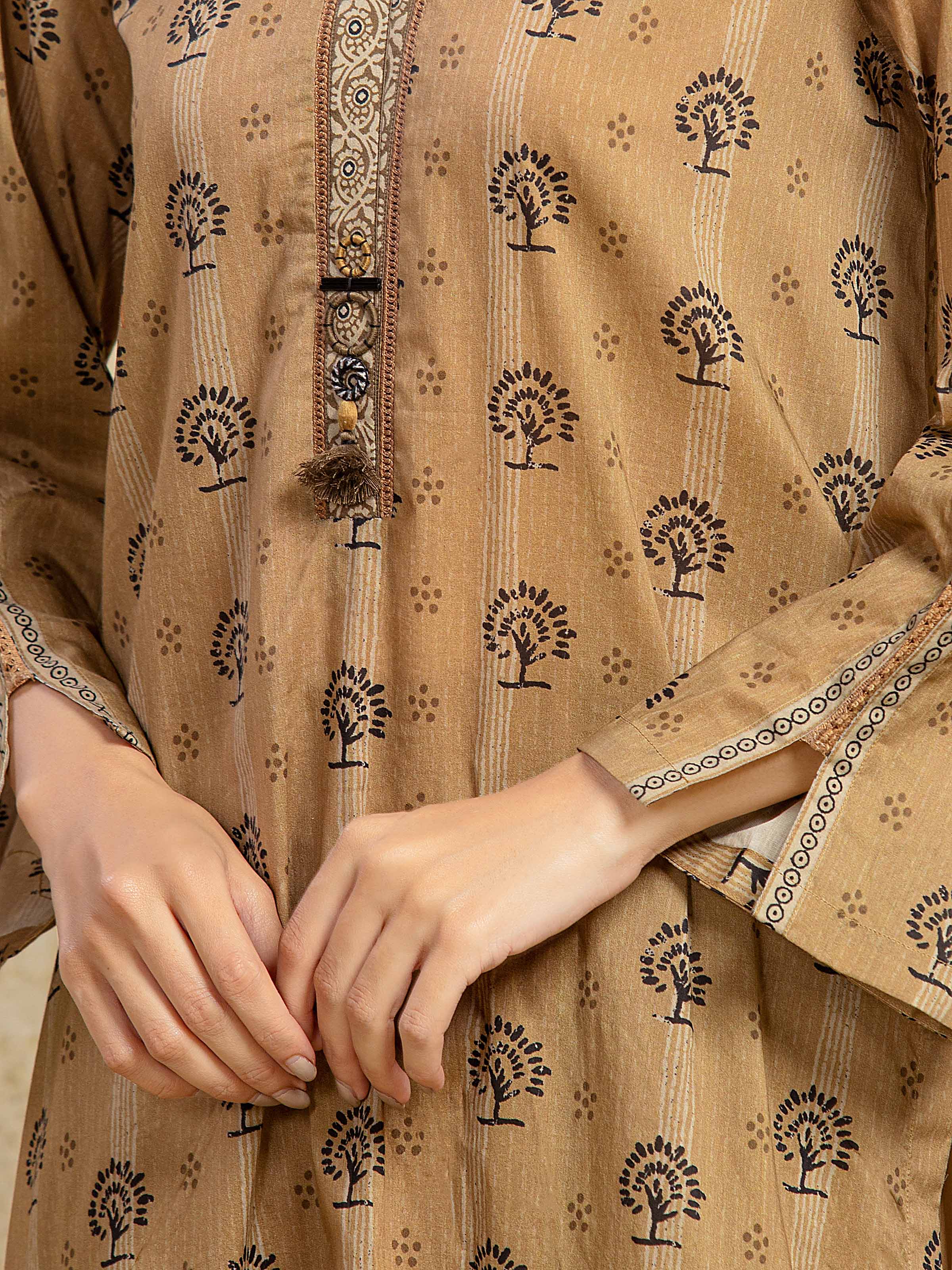 Unstitched Printed Khaddar Suit - EWU5A3-35994-3P - Image 3