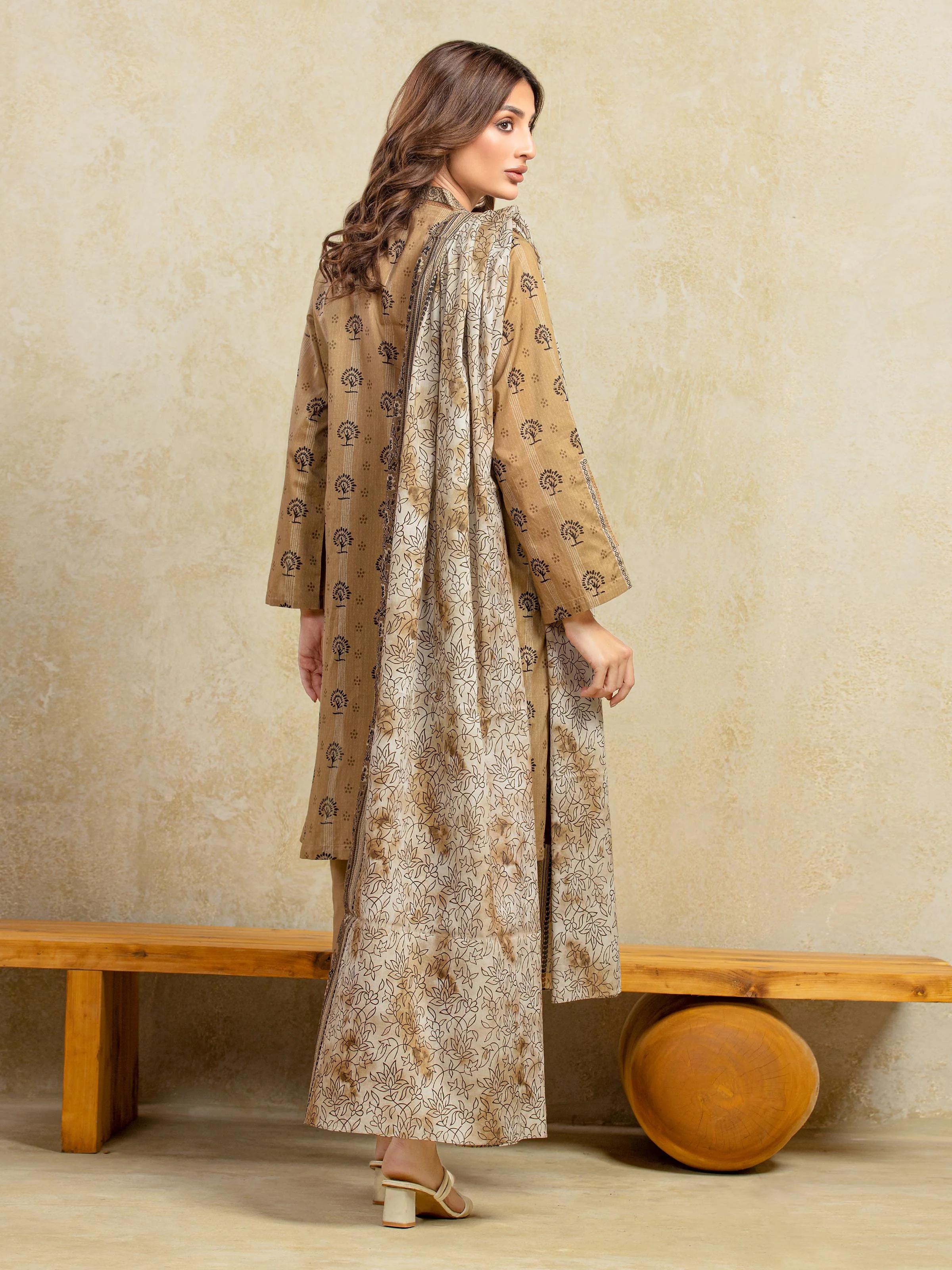 Unstitched Printed Khaddar Suit - EWU5A3-35994-3P - Image 6