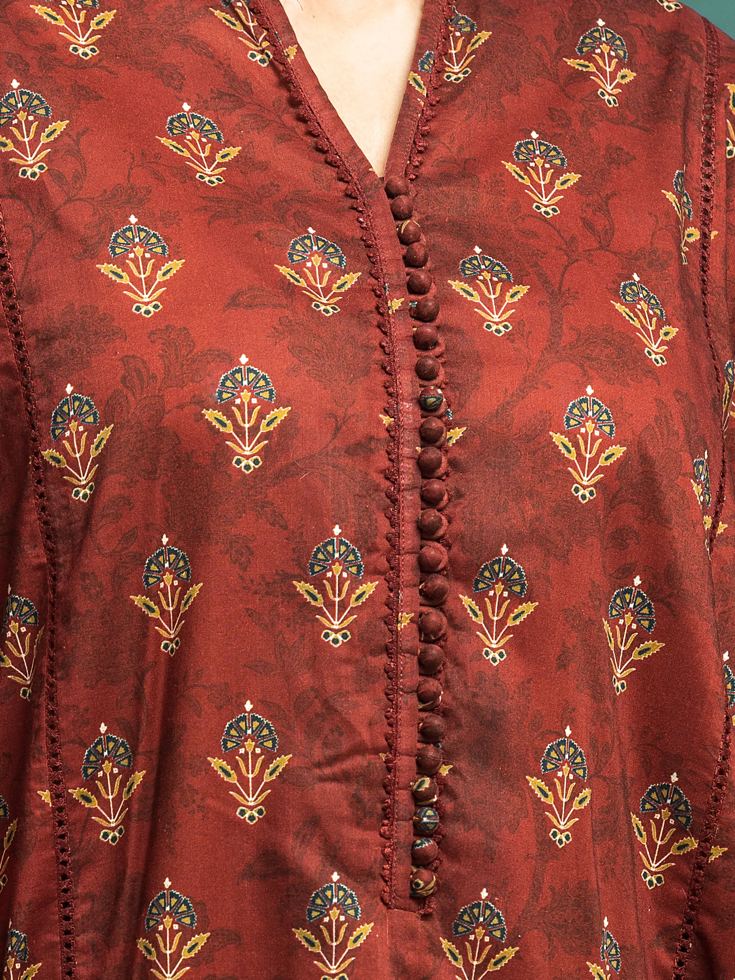 Unstitched Printed Khaddar Suit - EWU24M3-087-3P - Image 4