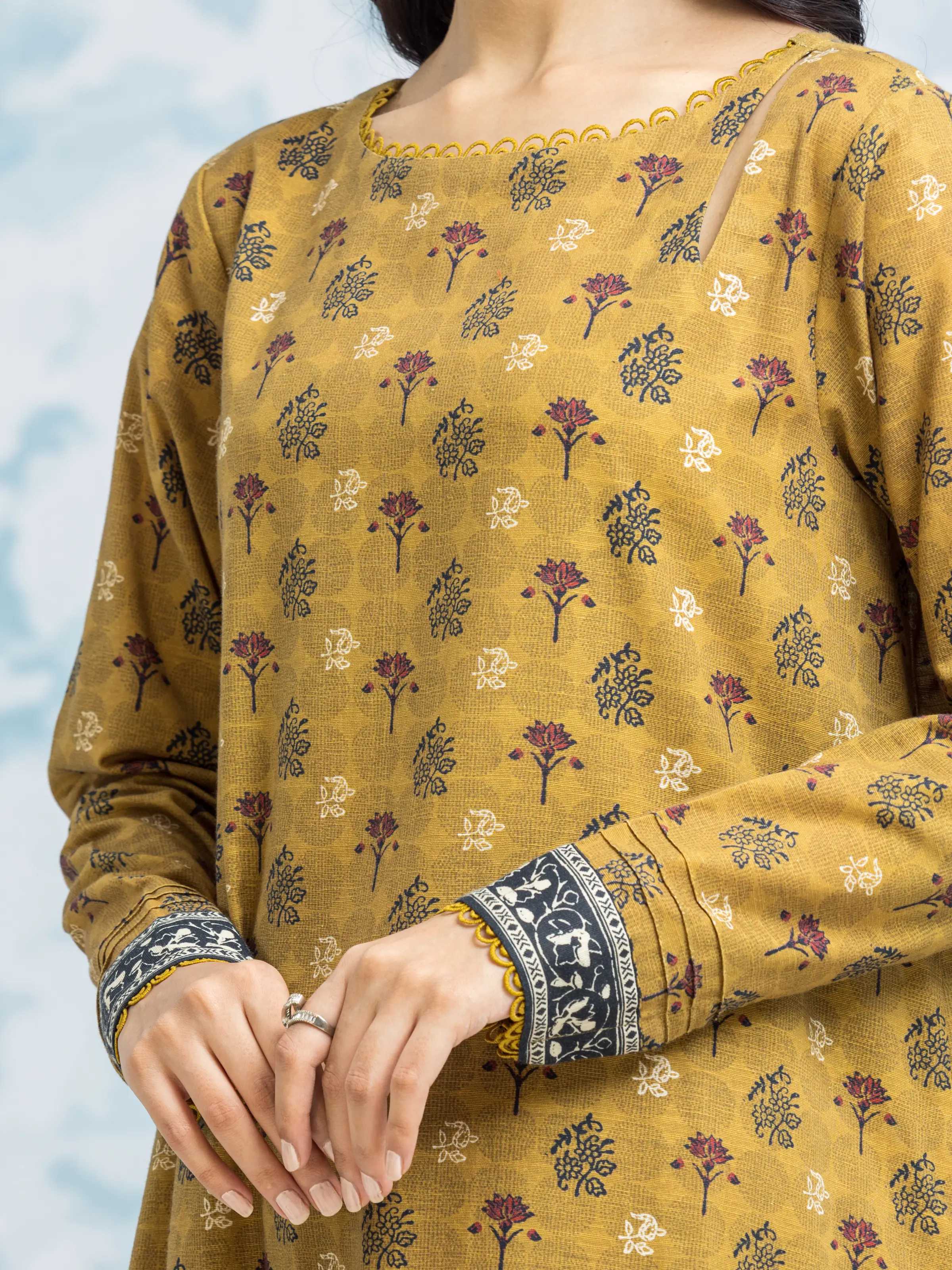 Unstitched Printed Khaddar Suit - EWU24A3-29311-3P - Image 4