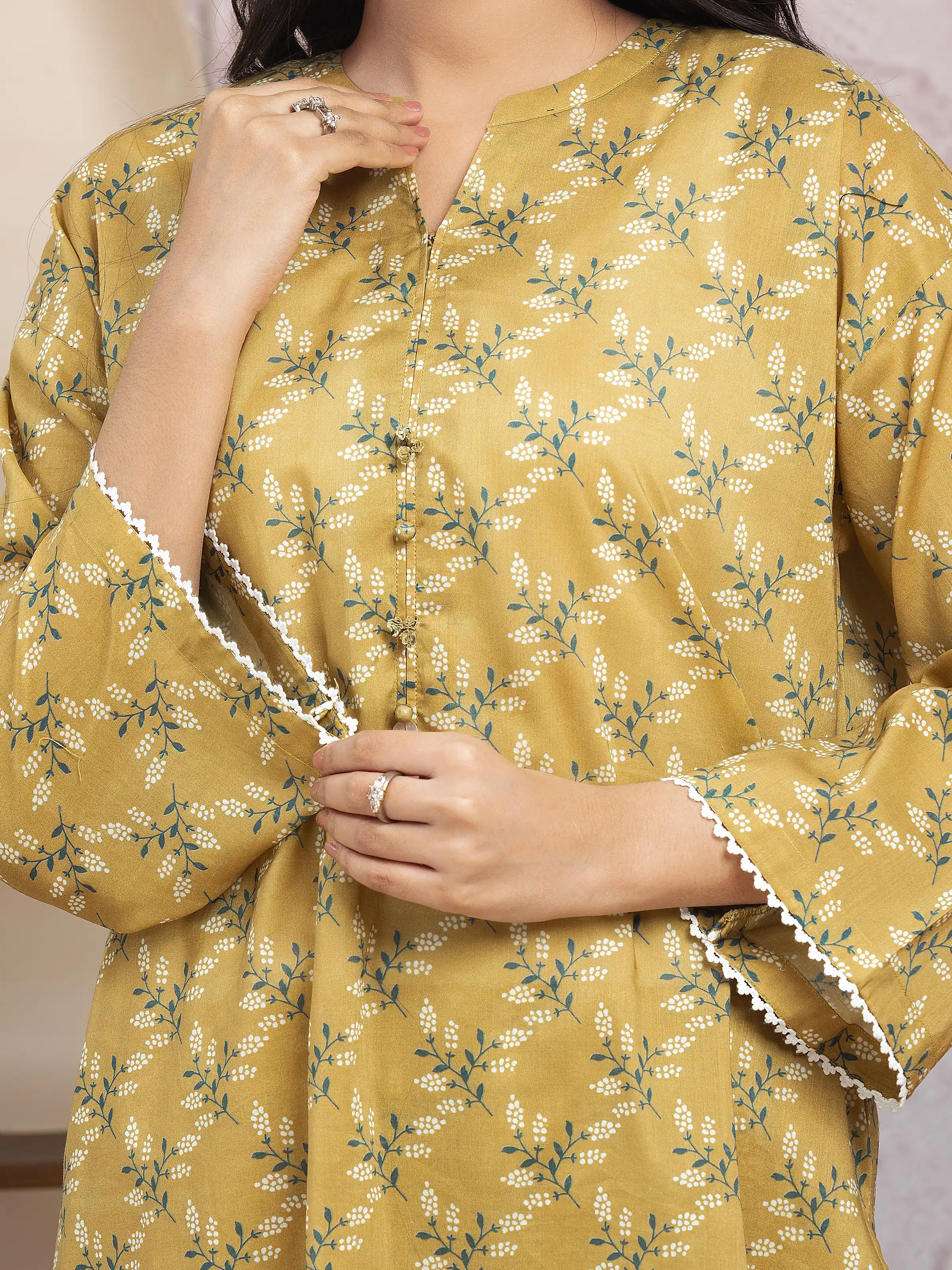 Unstitched Printed Lawn Suit - EWU5A1-35015-3P - Image 4