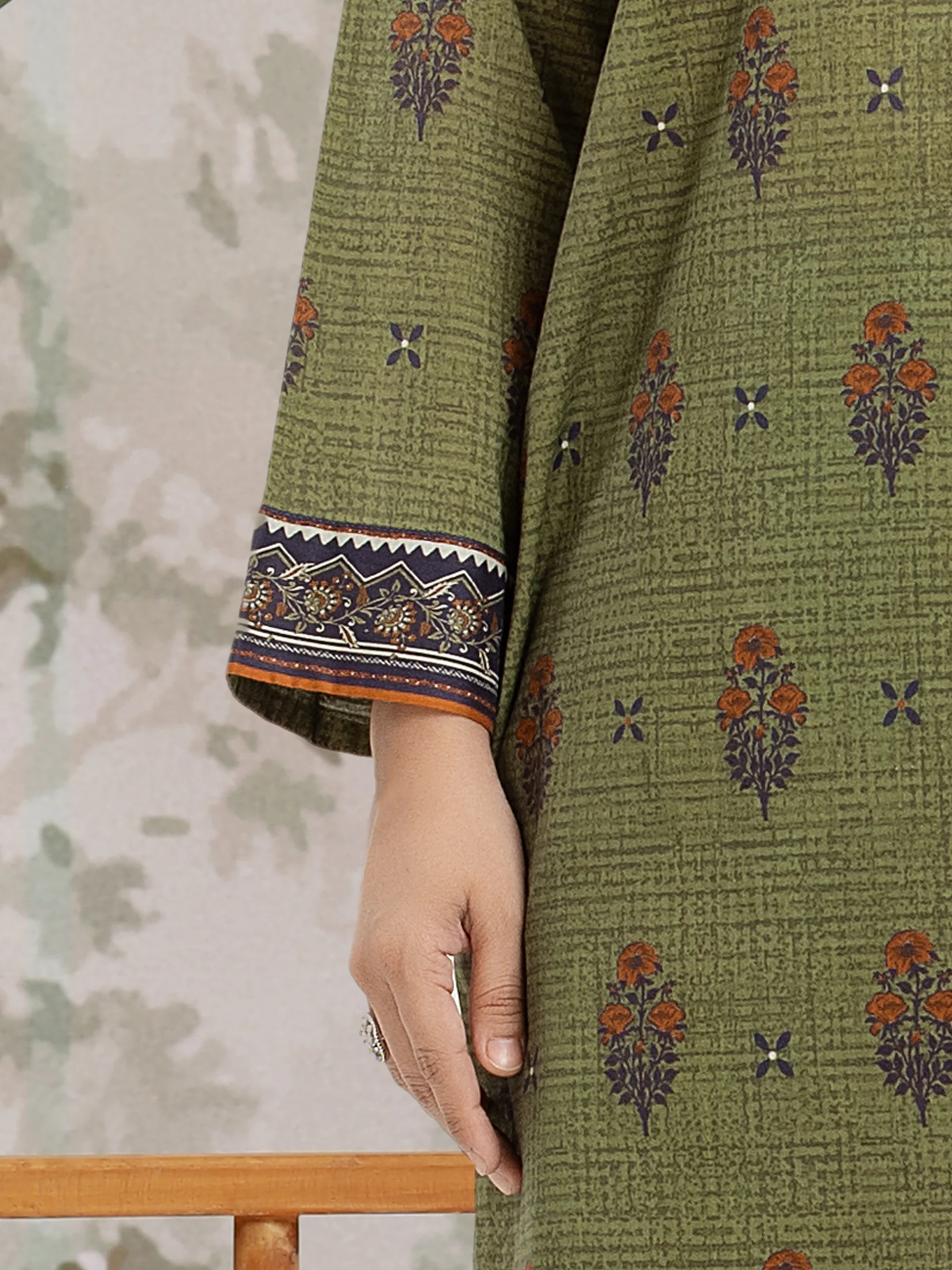 Unstitched Printed Khaddar Suit - EWU24M2-197-3P - Image 4