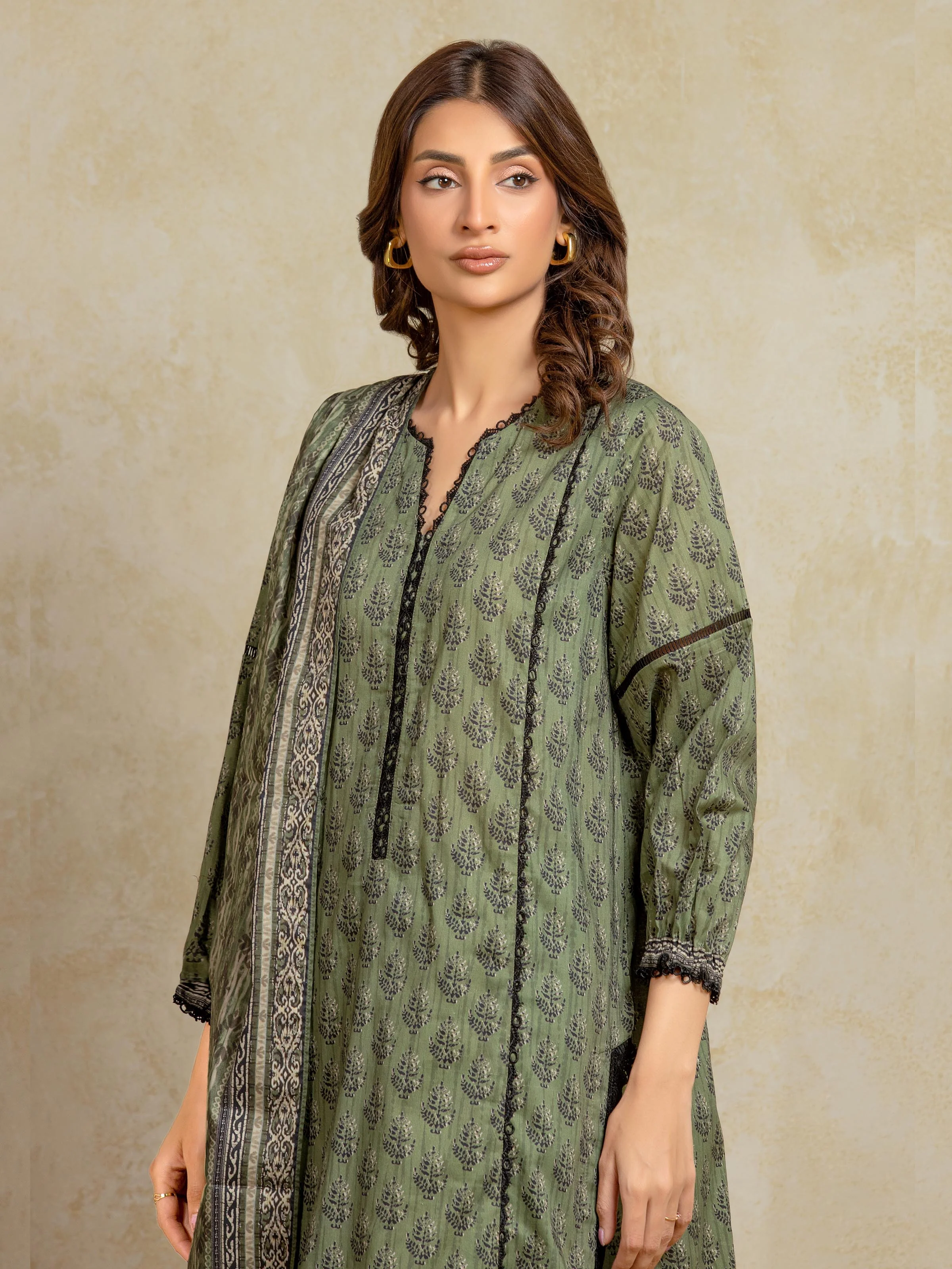 Unstitched Printed Khaddar Suit - EWU5A3-35903-3P - Image 3