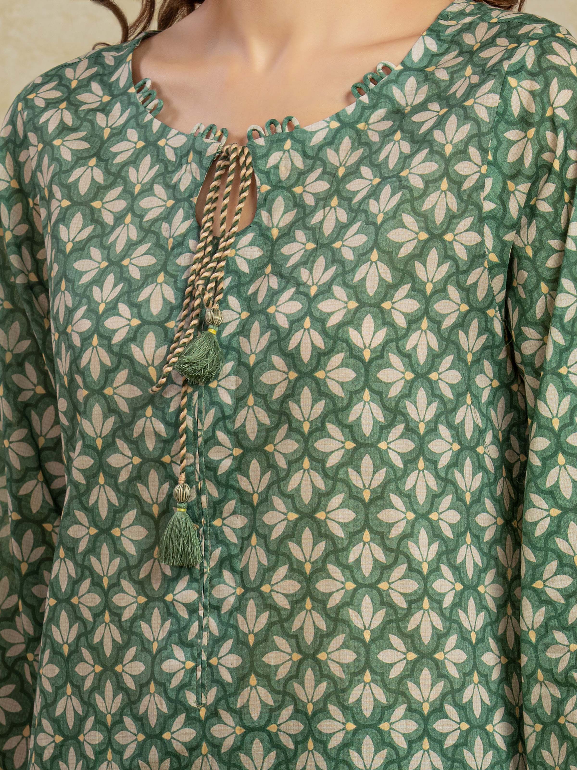 Unstitched Printed Khaddar Suit - EWU5A3-35927-3P - Image 3