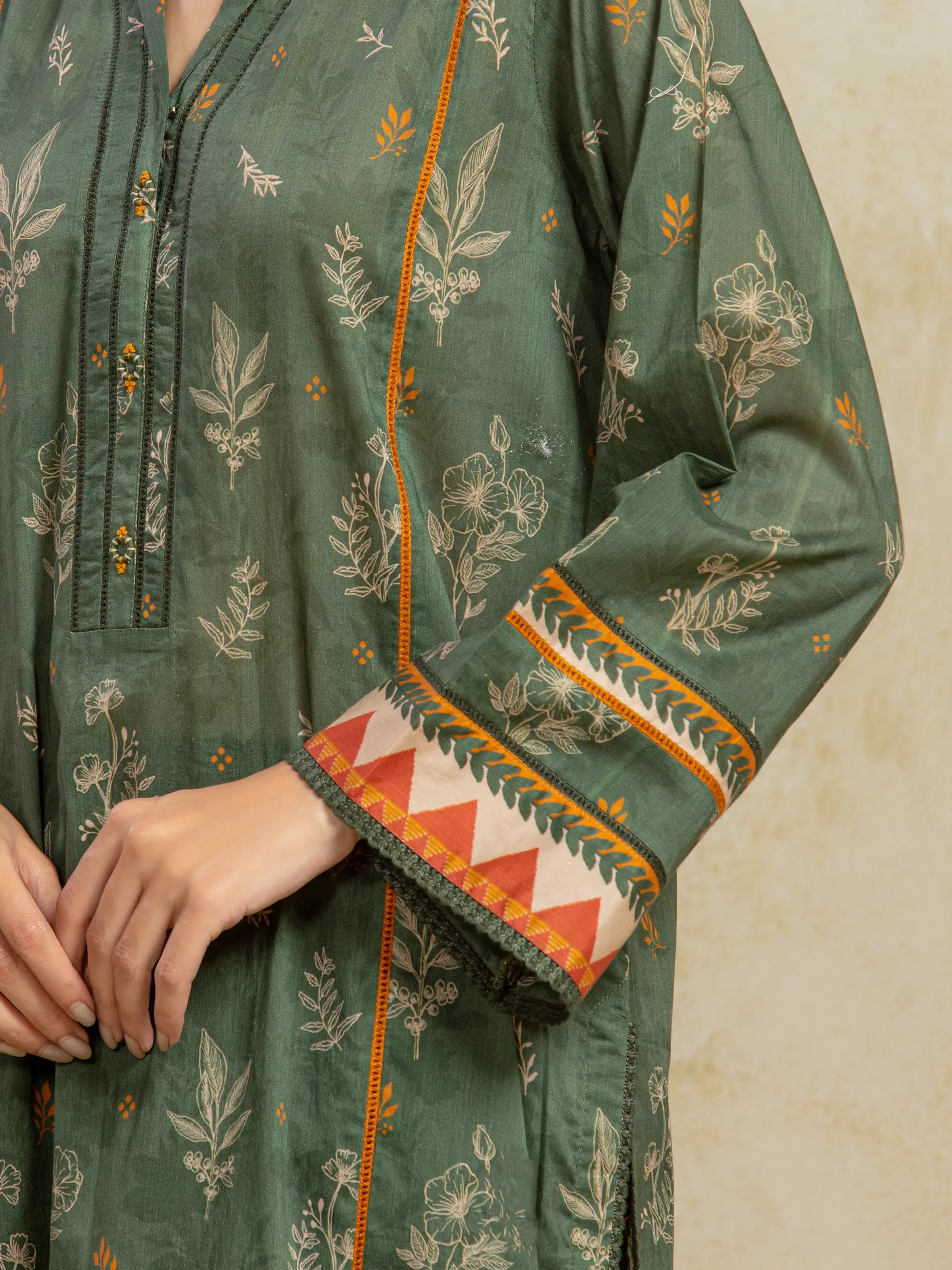 Unstitched Printed Khaddar Suit - EWU5A3-35930-3P - Image 3