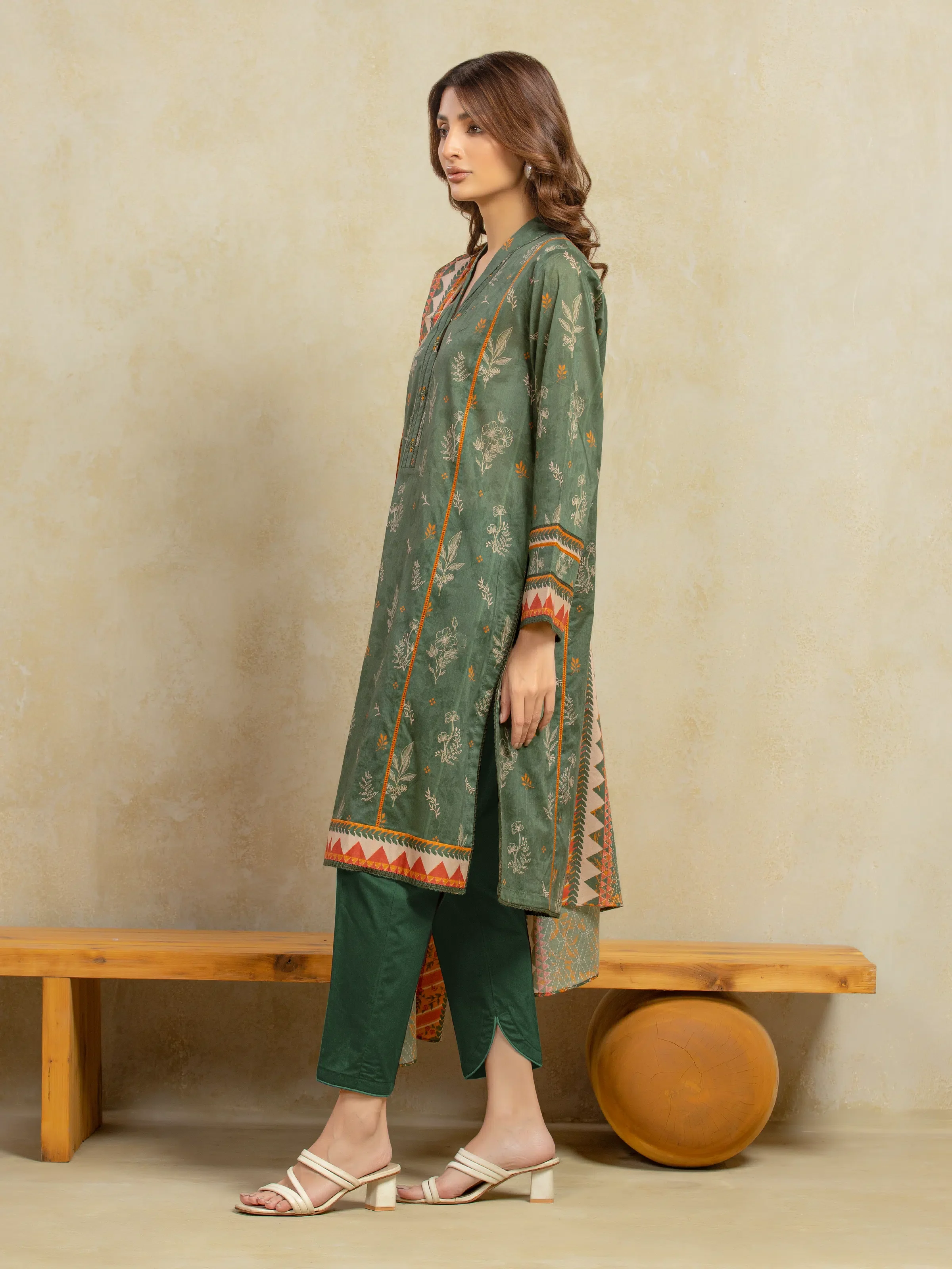 Unstitched Printed Khaddar Suit - EWU5A3-35930-3P - Image 5