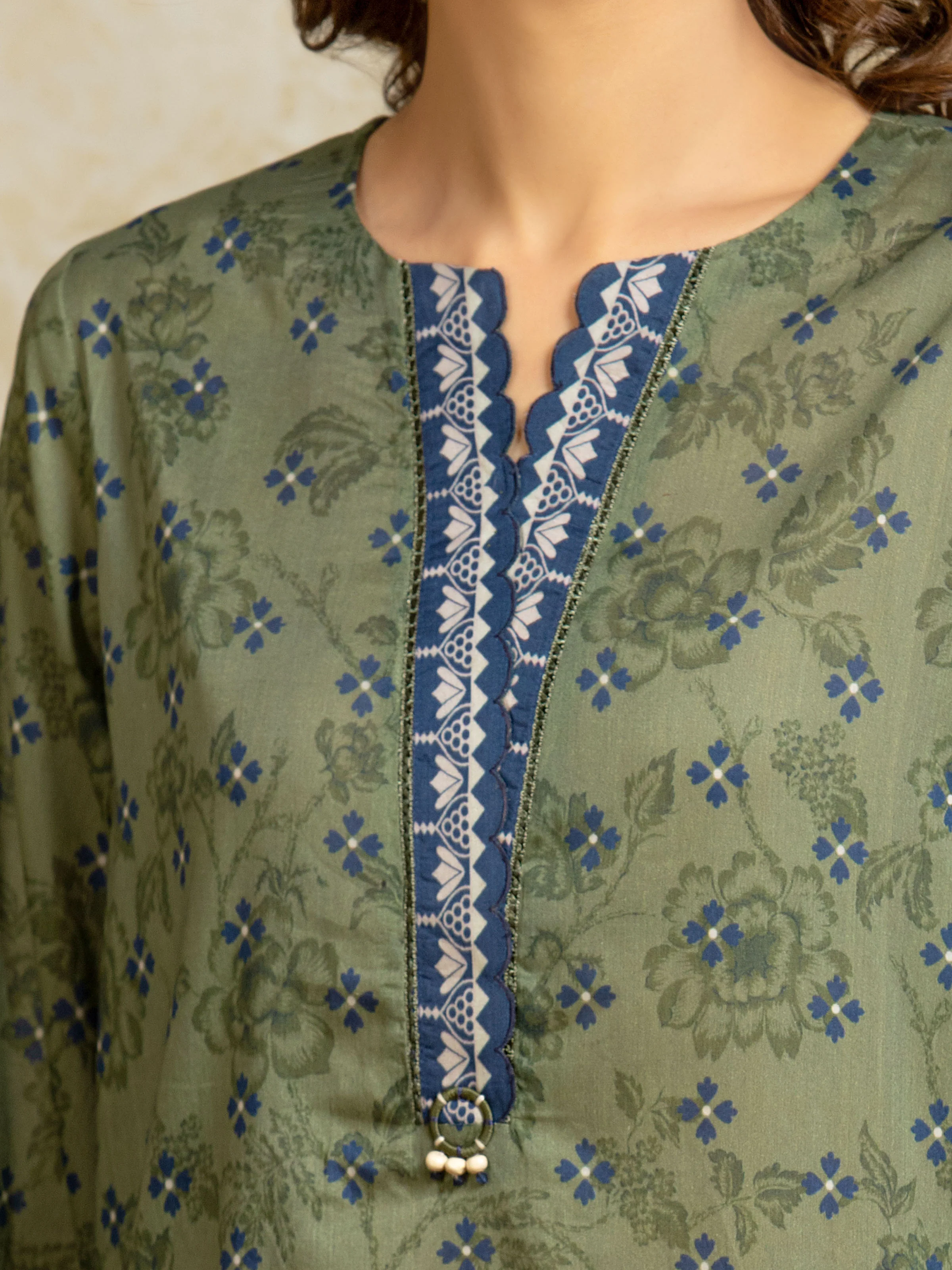 Unstitched Printed Khaddar Suit - EWU5A3-35971-3P - Image 3
