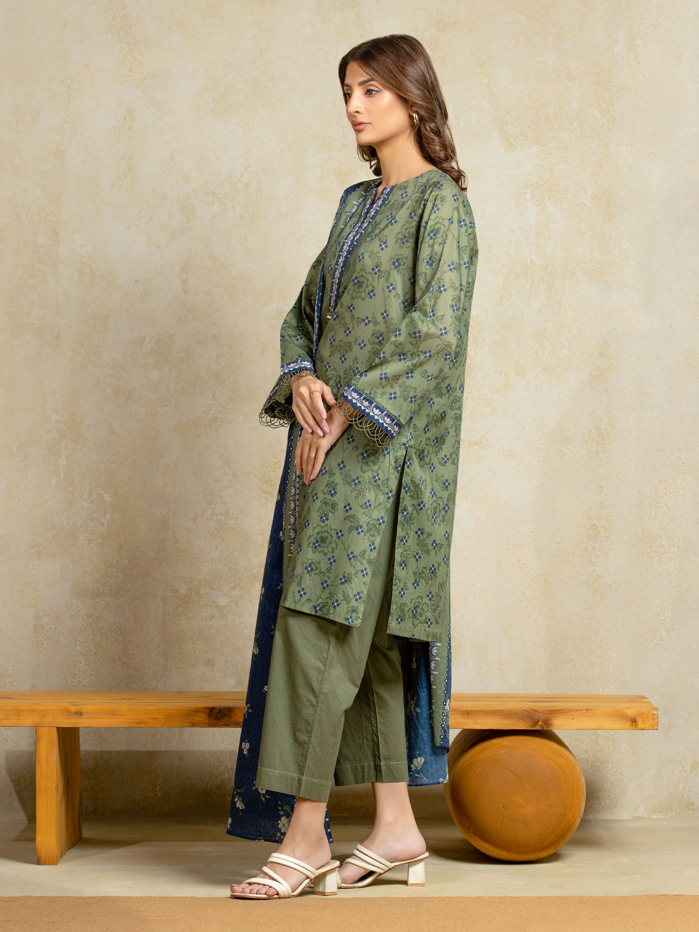 Unstitched Printed Khaddar Suit - EWU5A3-35971-3P - Image 5