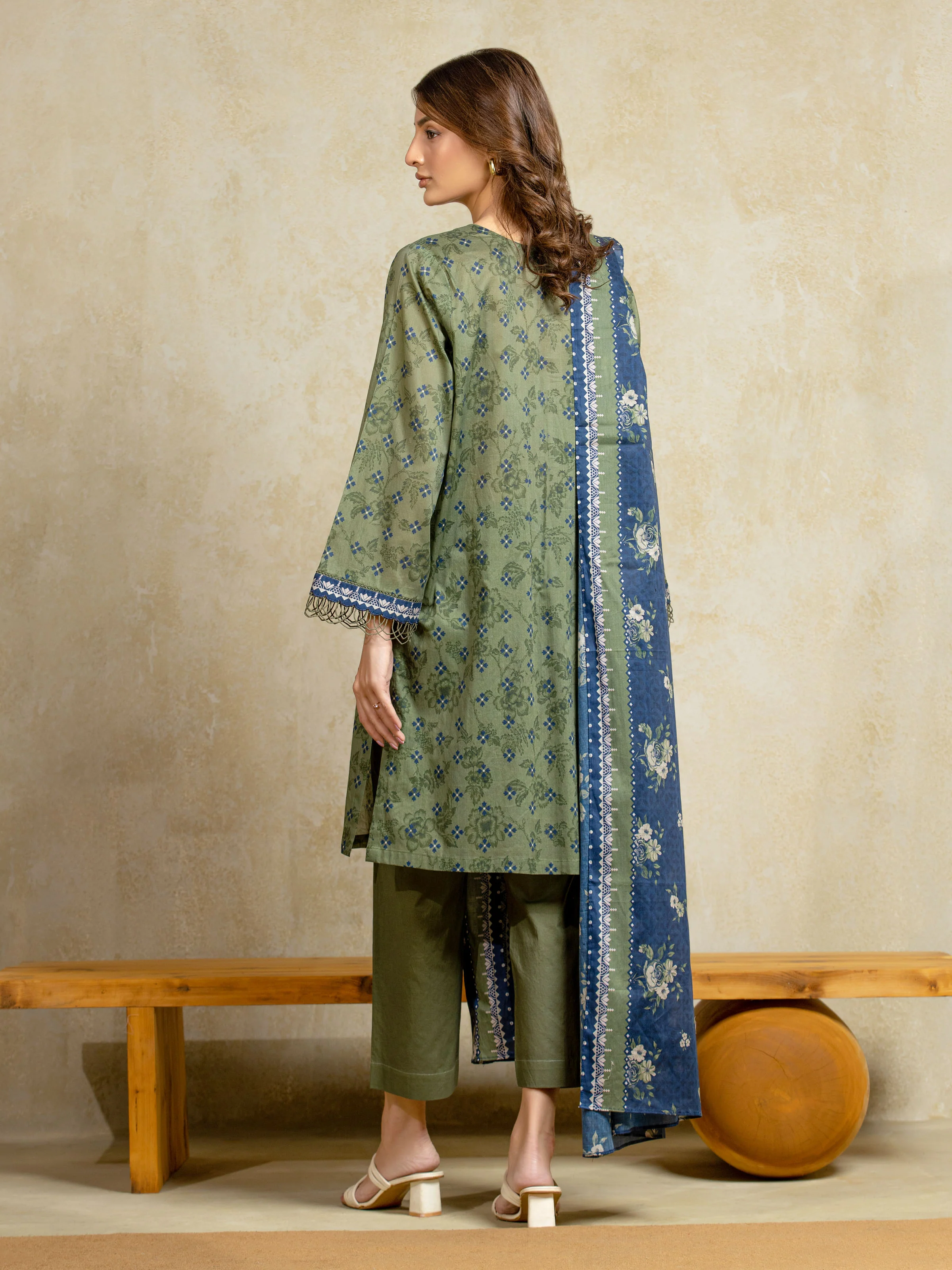 Unstitched Printed Khaddar Suit - EWU5A3-35971-3P - Image 6