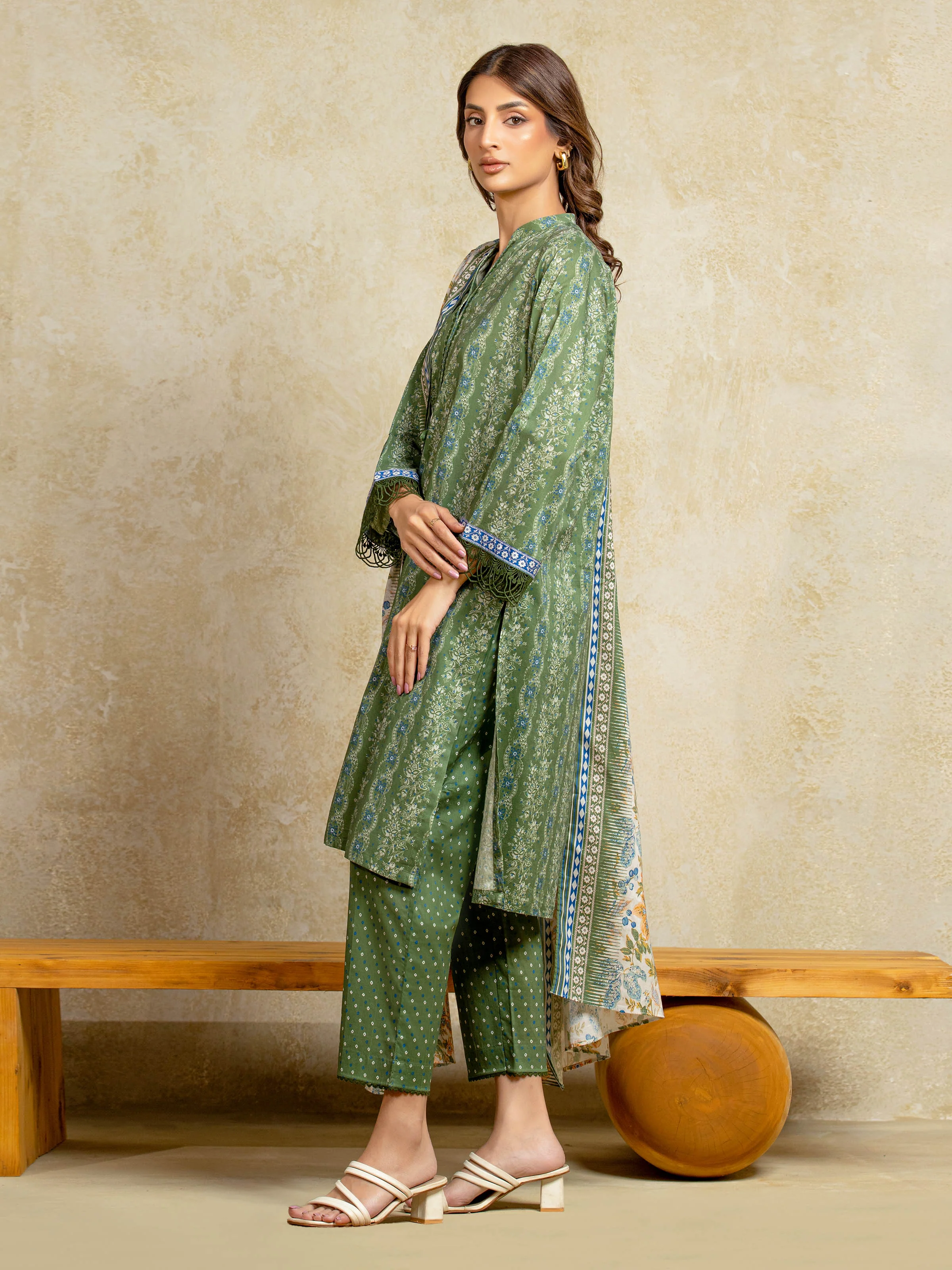 Unstitched Printed Khaddar Suit - EWU5A3-36093-3P - Image 5