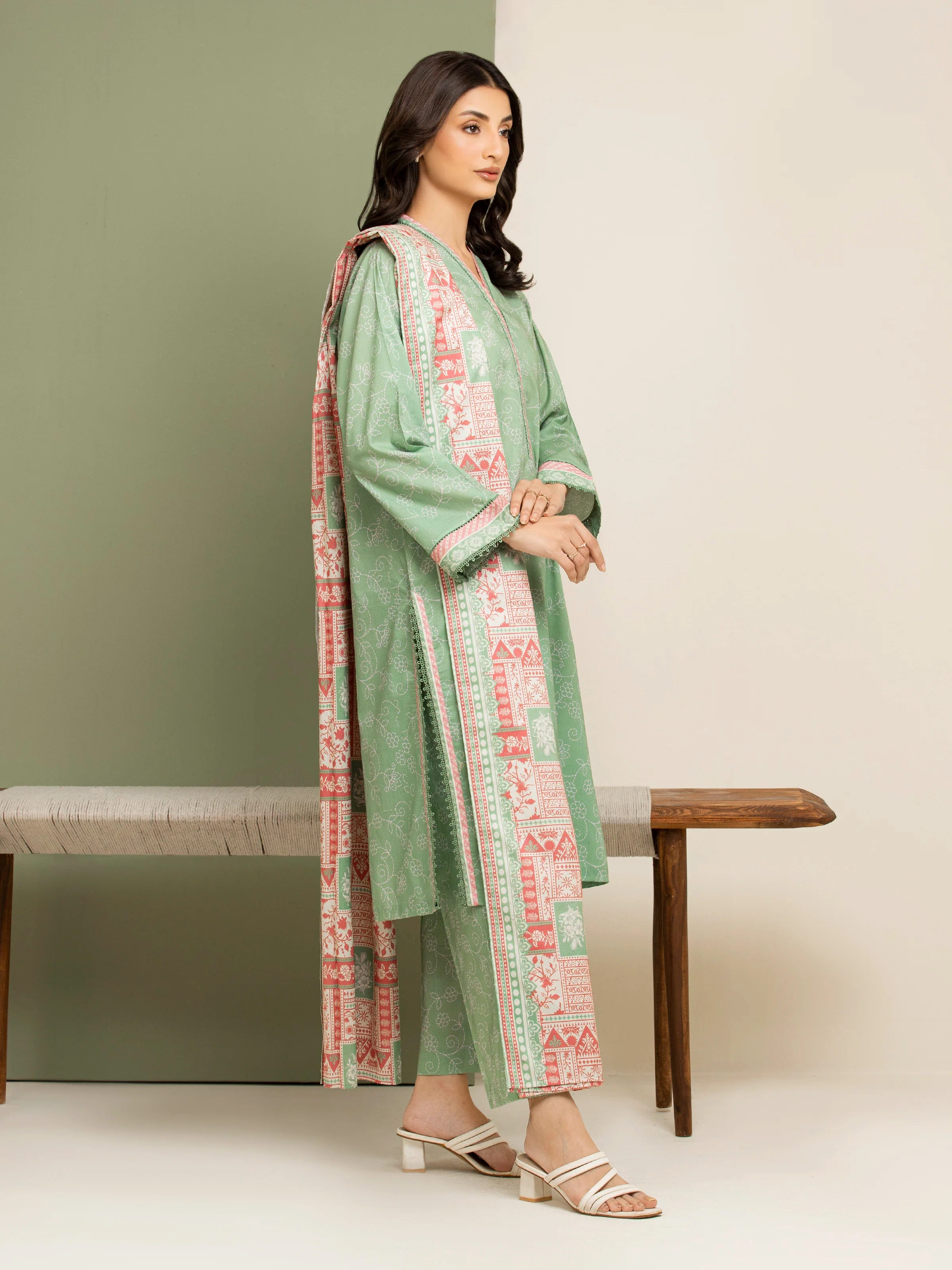 Unstitched Printed Lawn Suit - EWU5A1-35159-3P - Image 3