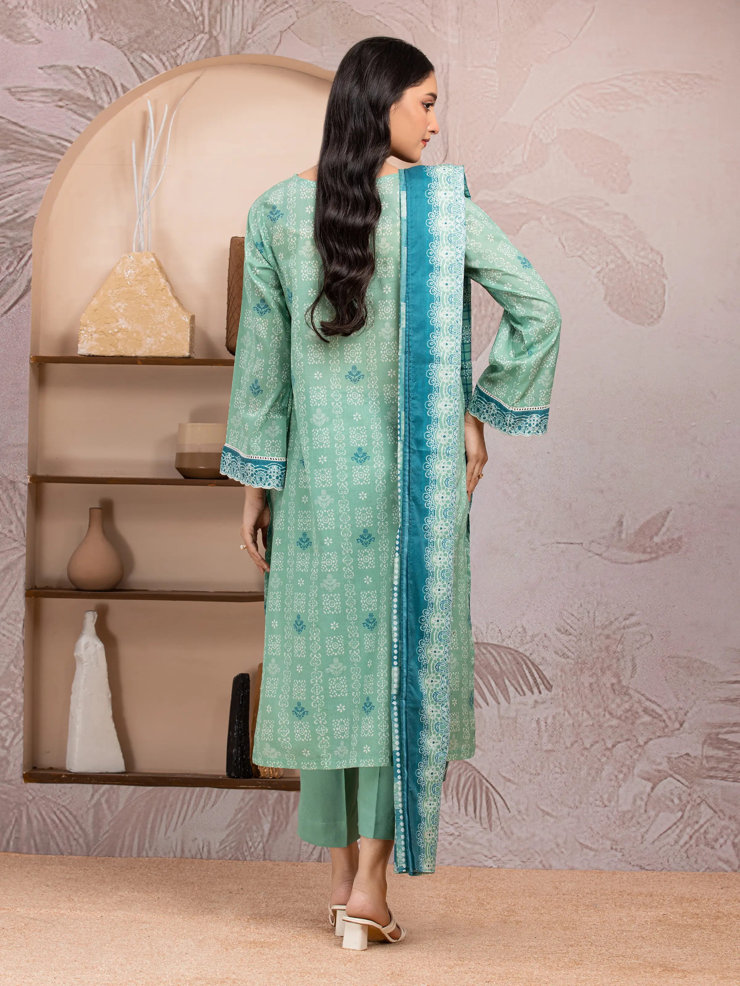 Unstitched Printed Lawn Suit - EWU5A1-35210-3P - Image 2