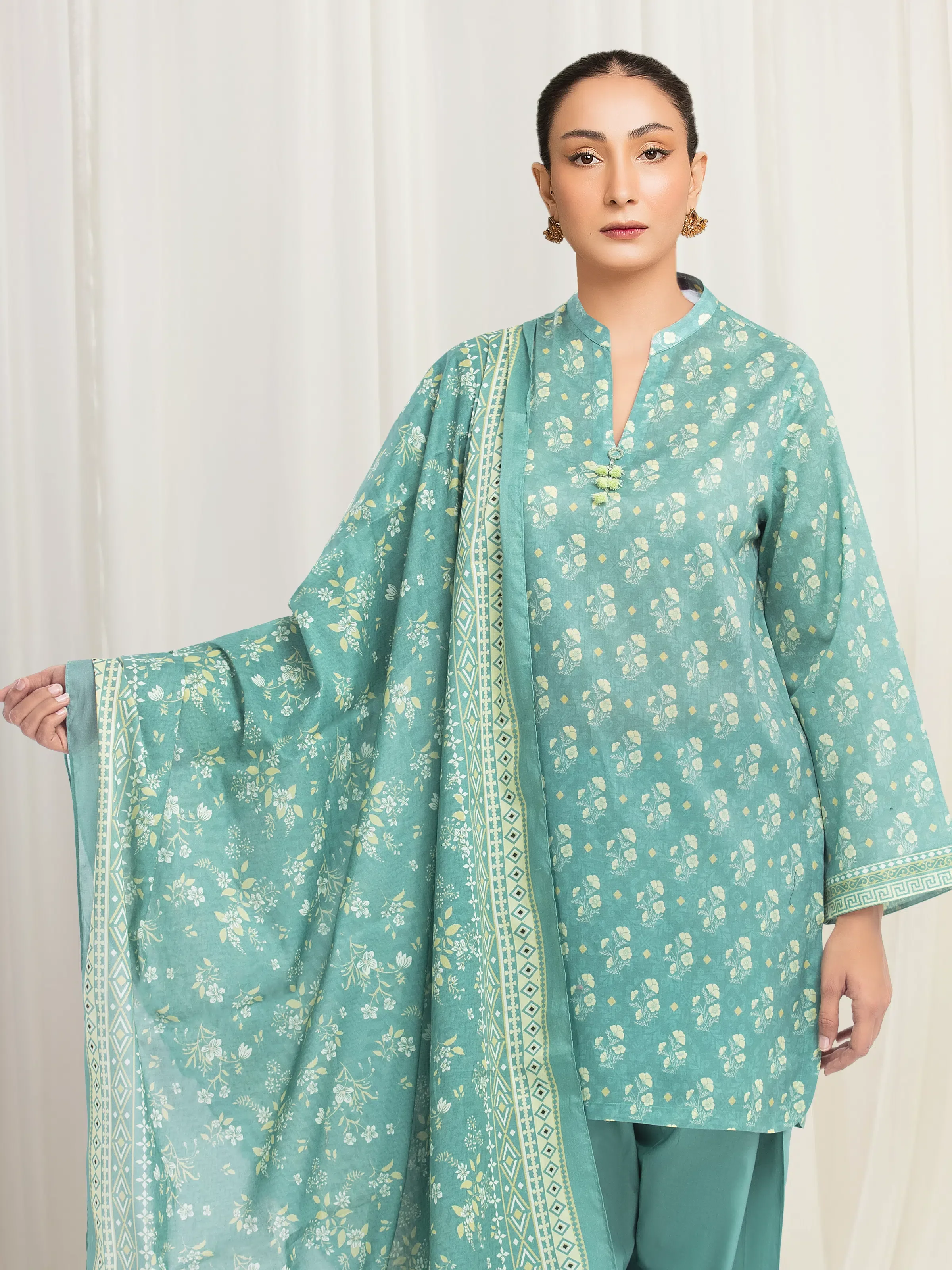 Unstitched Printed Lawn Suit - EWU6A1-36543-3P - Image 2