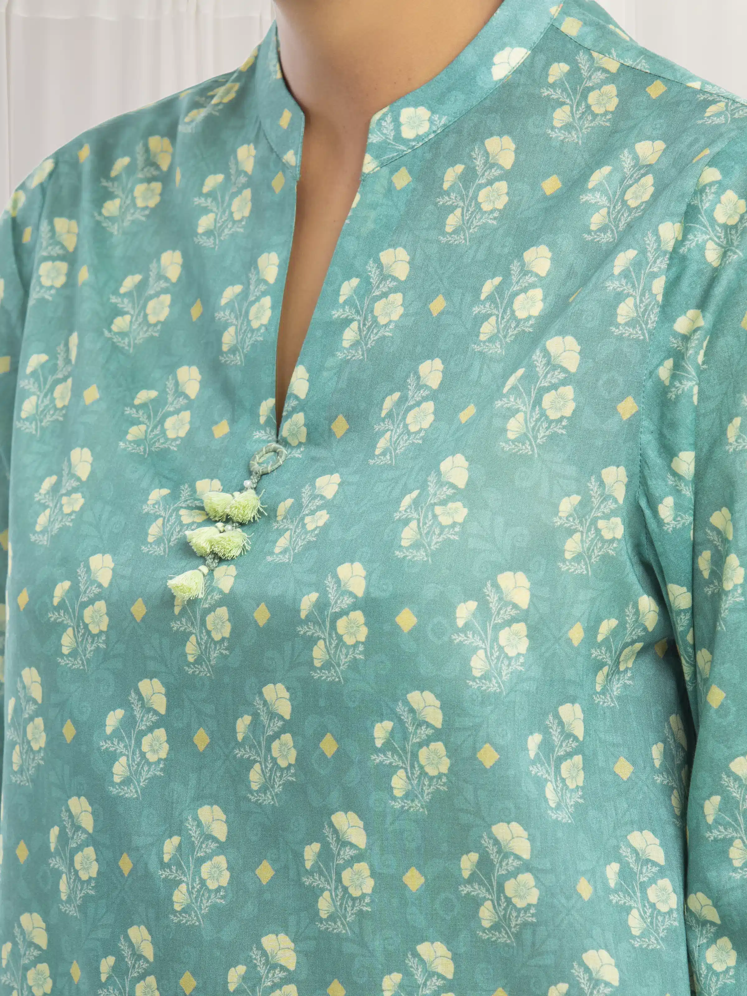 Unstitched Printed Lawn Suit - EWU6A1-36543-3P - Image 3