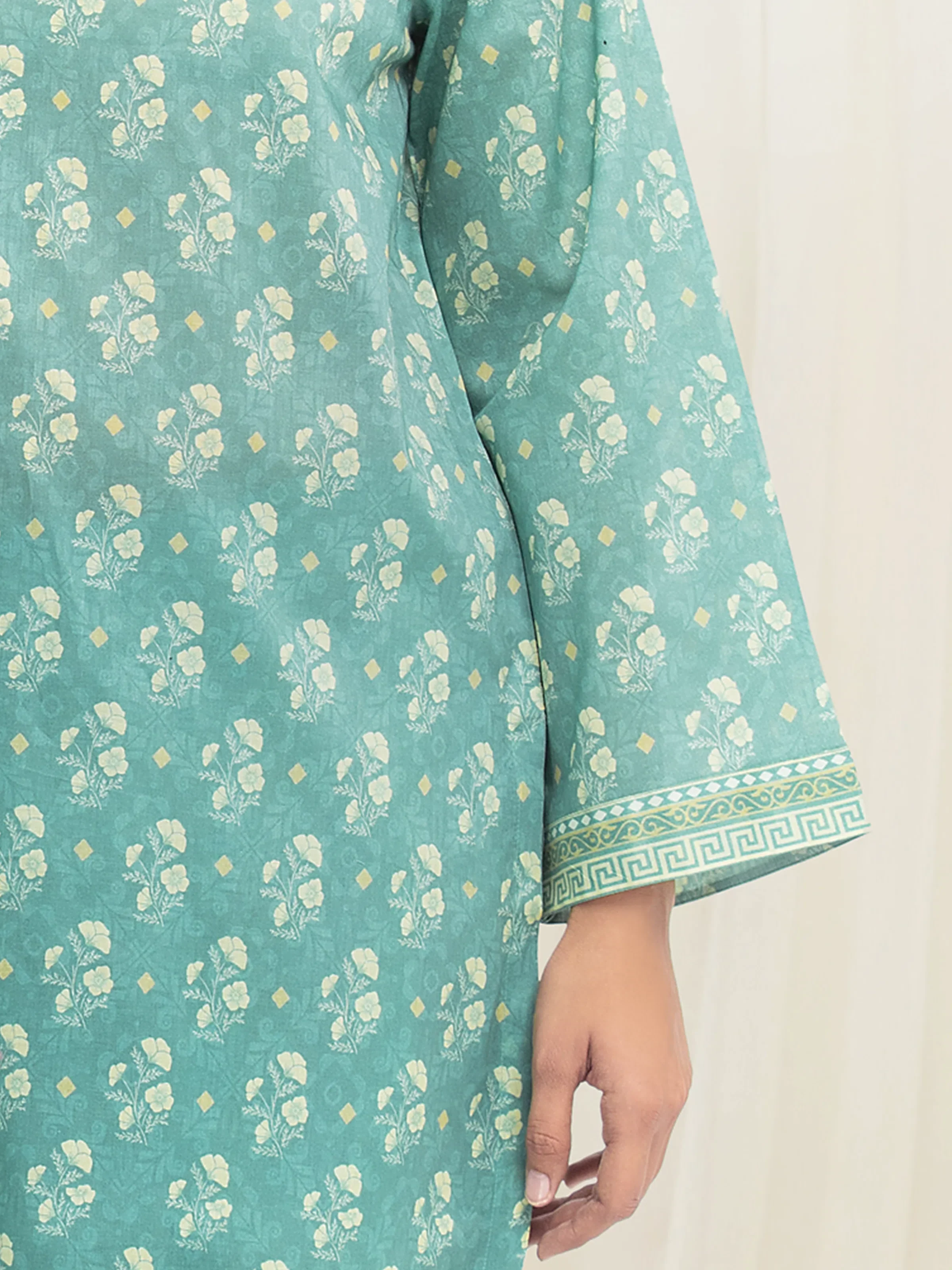Unstitched Printed Lawn Suit - EWU6A1-36543-3P - Image 4