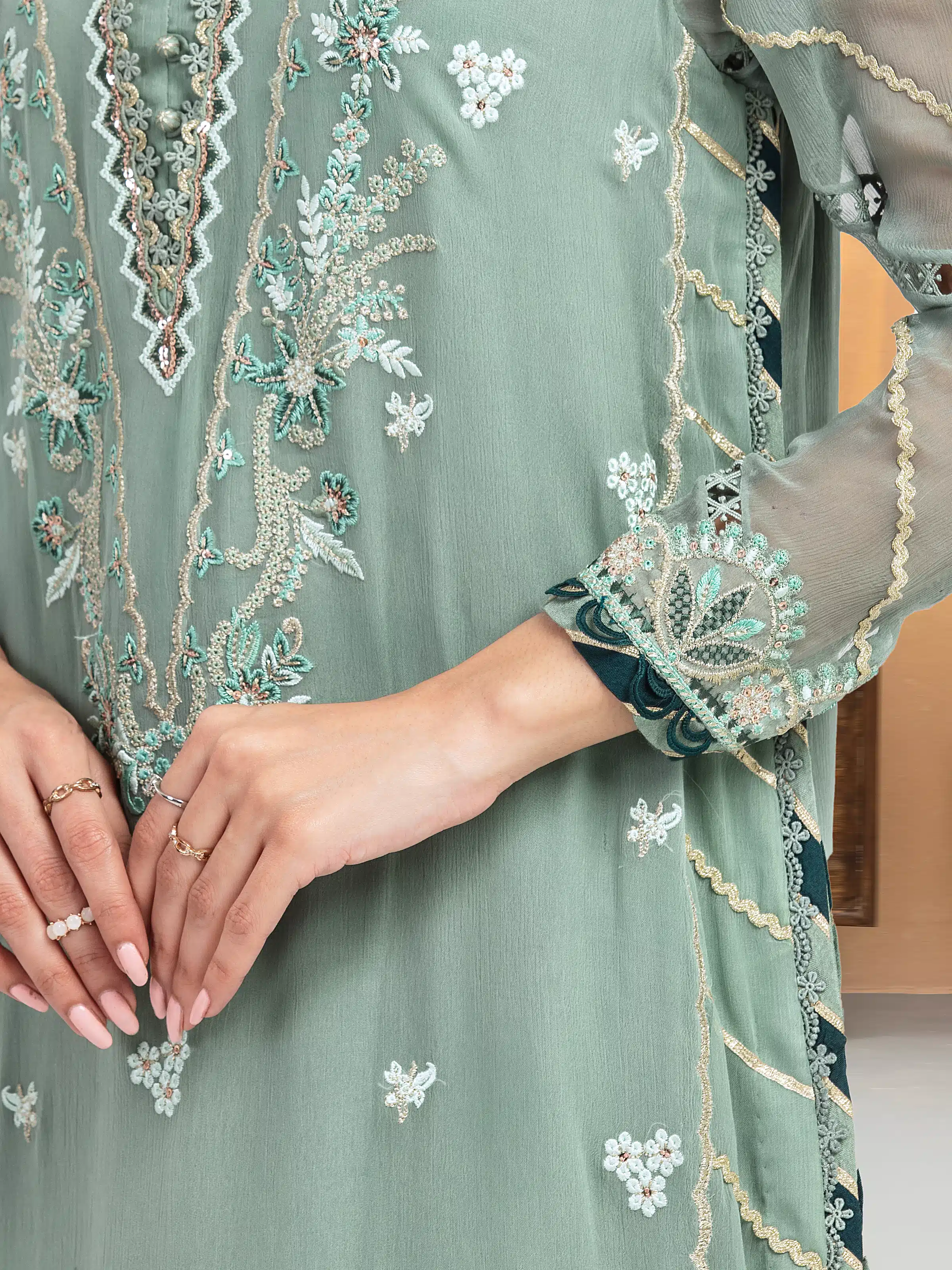 Unstitched Embroidered Chiffon Suit - EWU5V5-31307-3P - Image 4