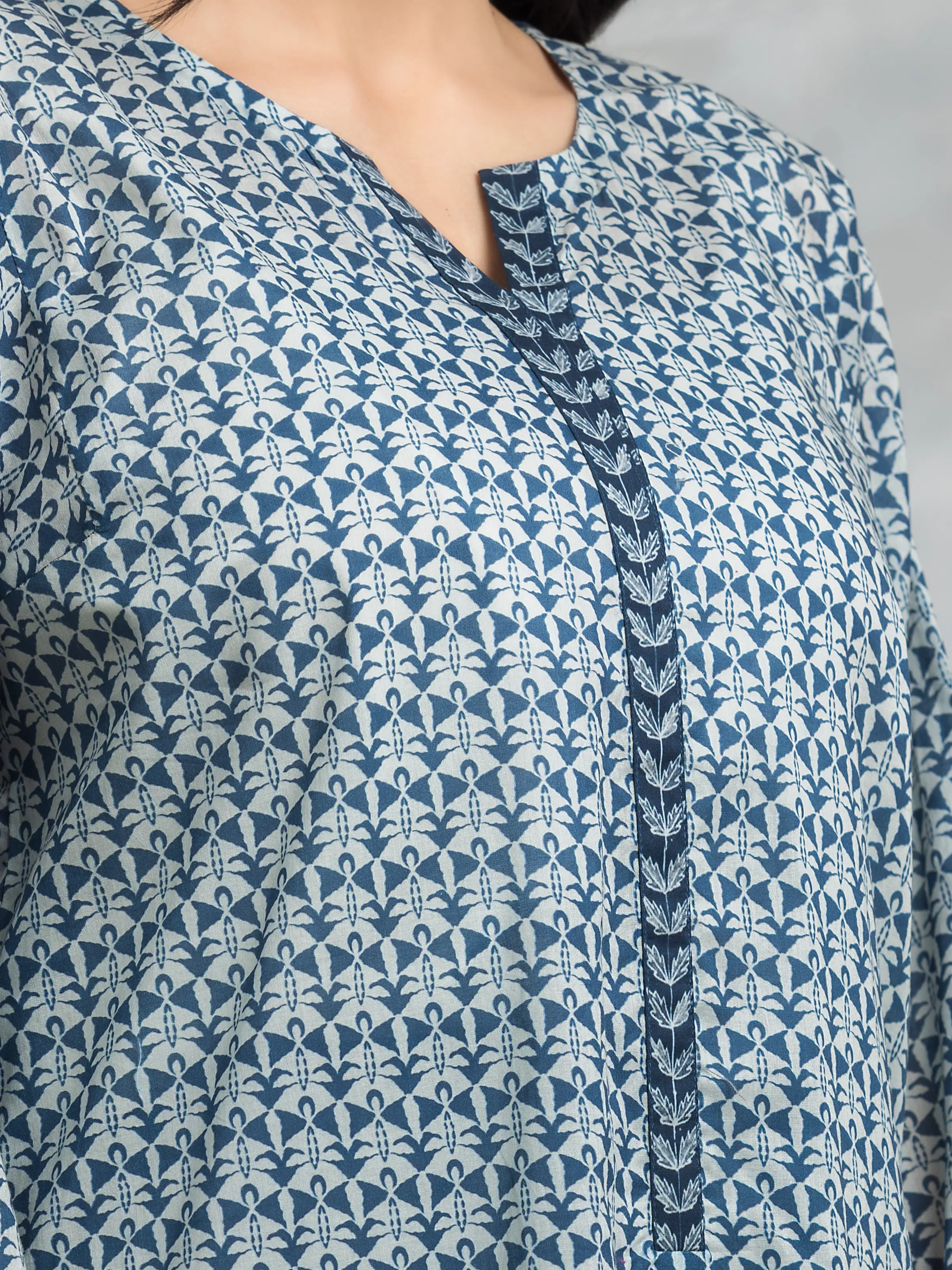Unstitched Printed Cambric Shirt - EWU24A2-28106S - Image 2