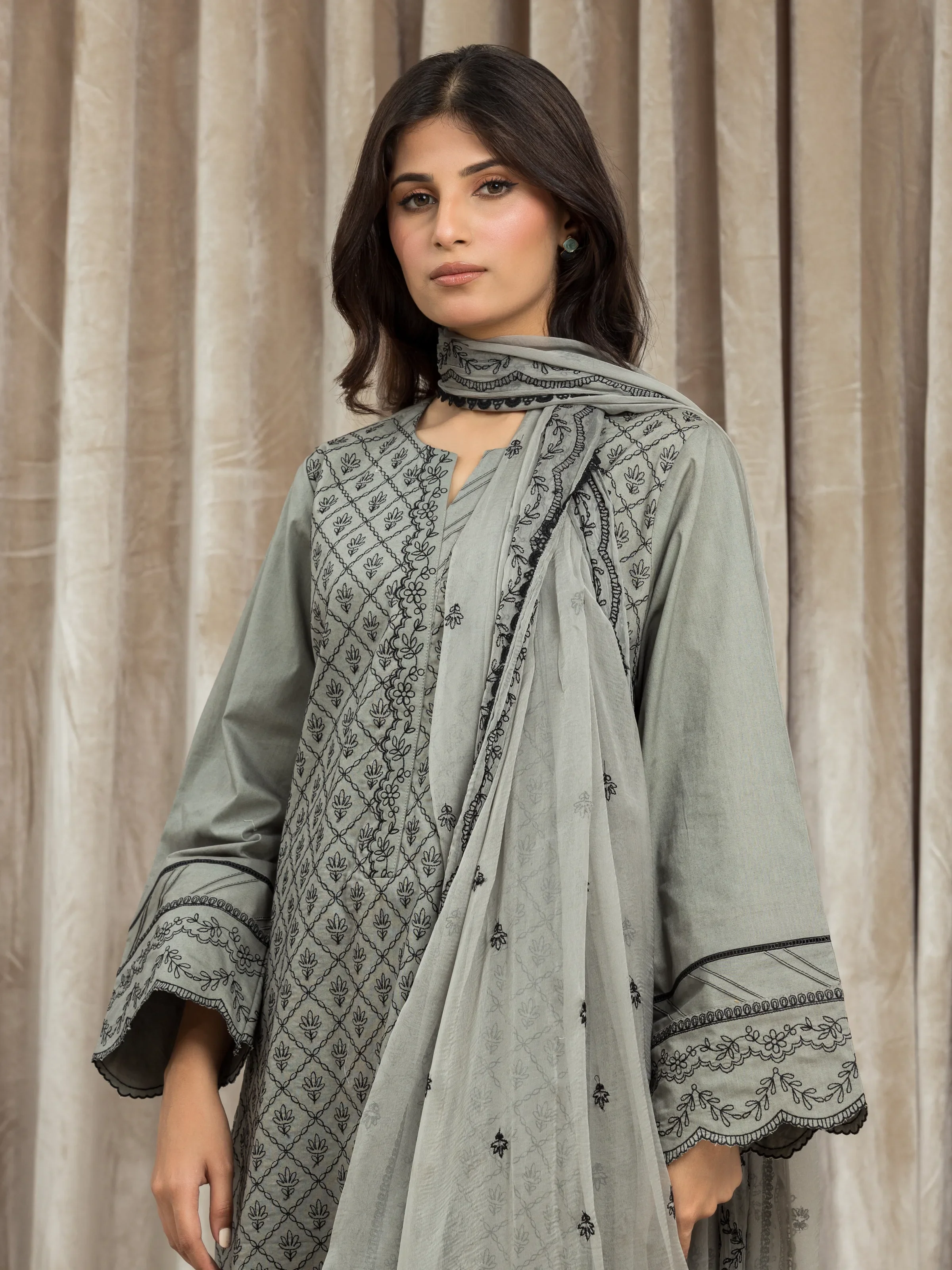 Unstitched Embroidered Cambric Suit - EWU24V2-30146-3P - Image 2