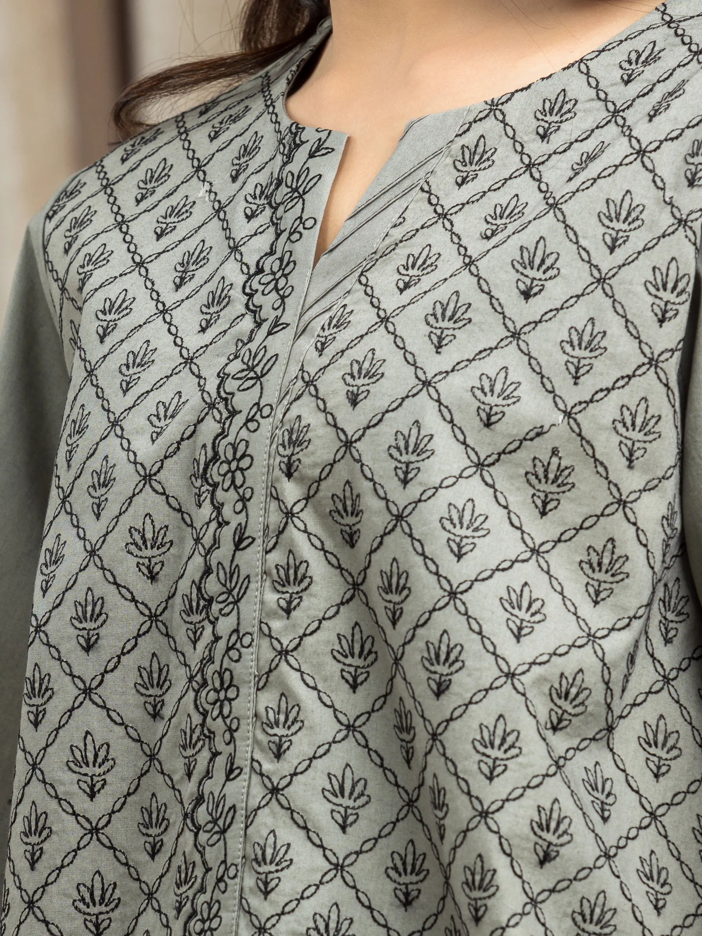Unstitched Embroidered Cambric Suit - EWU24V2-30146-3P - Image 3