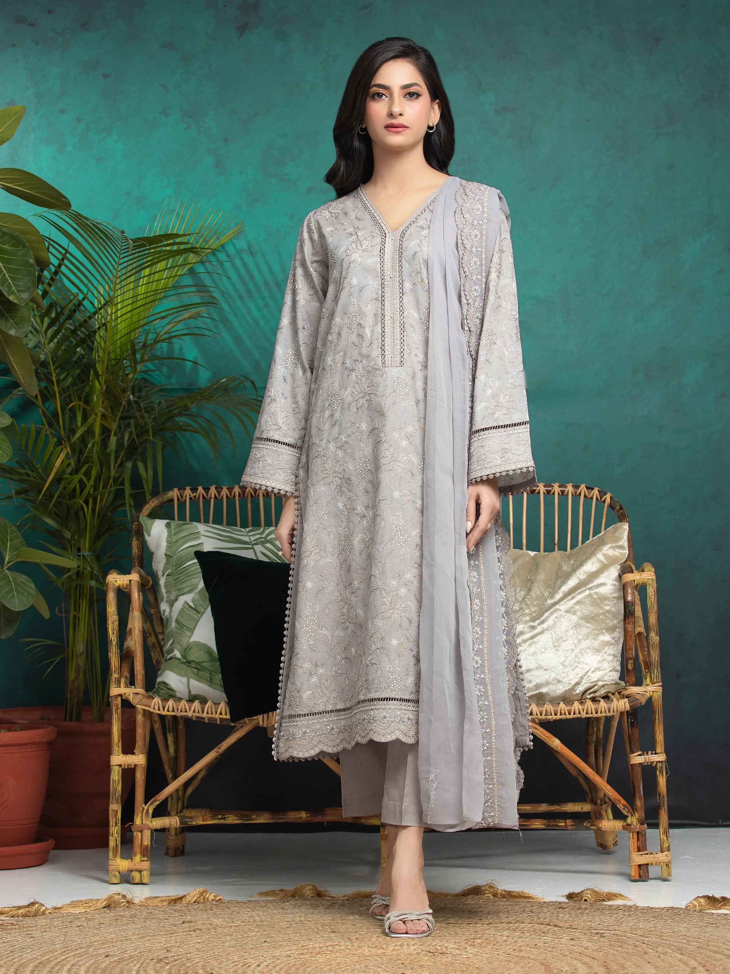 Unstitched Embroidered Cambric Suit - EWU24V2-31014-3P