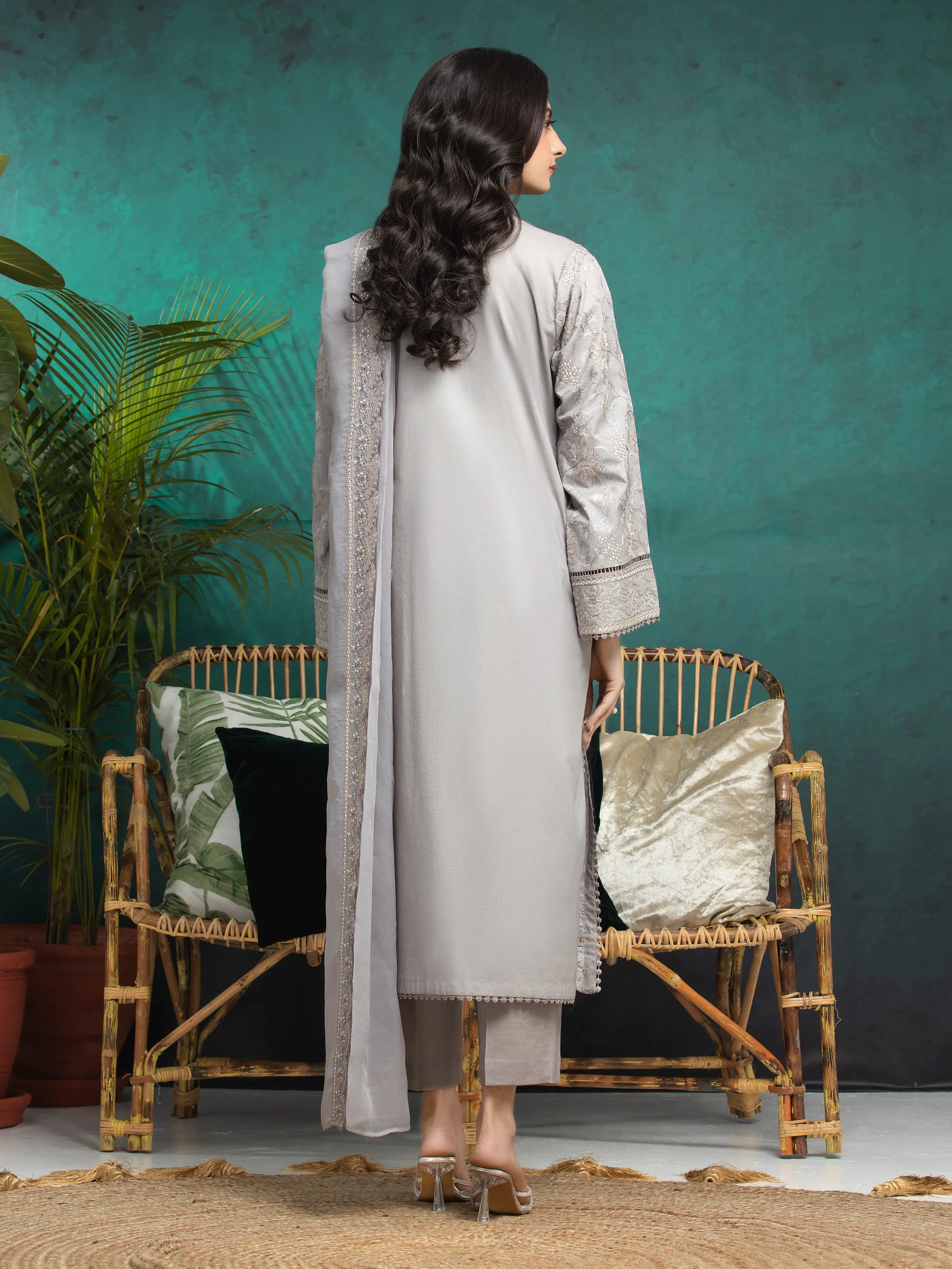Unstitched Embroidered Cambric Suit - EWU24V2-31014-3P - Image 2