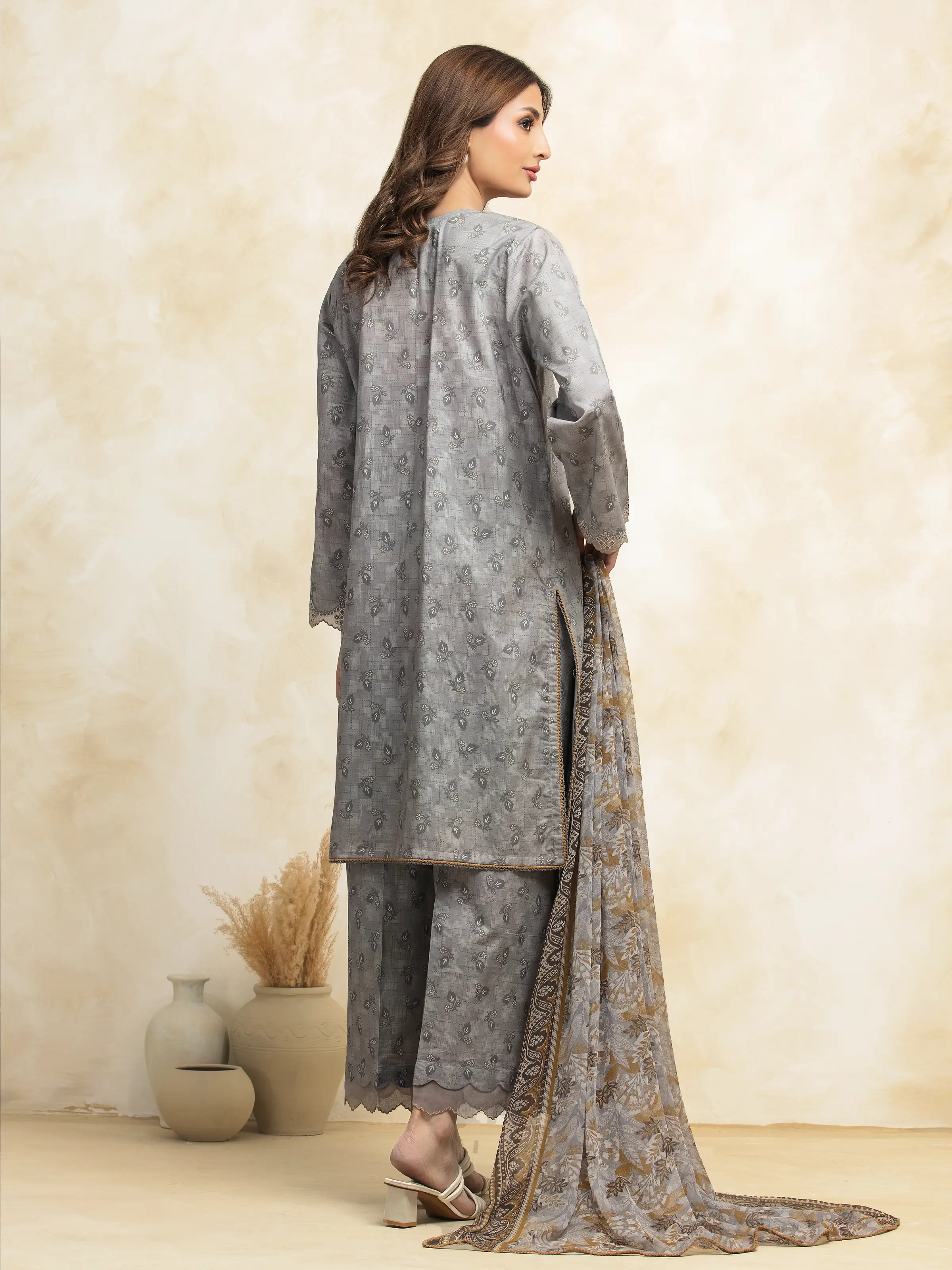Unstitched Embroidered Lawn Suit - EWU5V1-31089-3P - Image 2