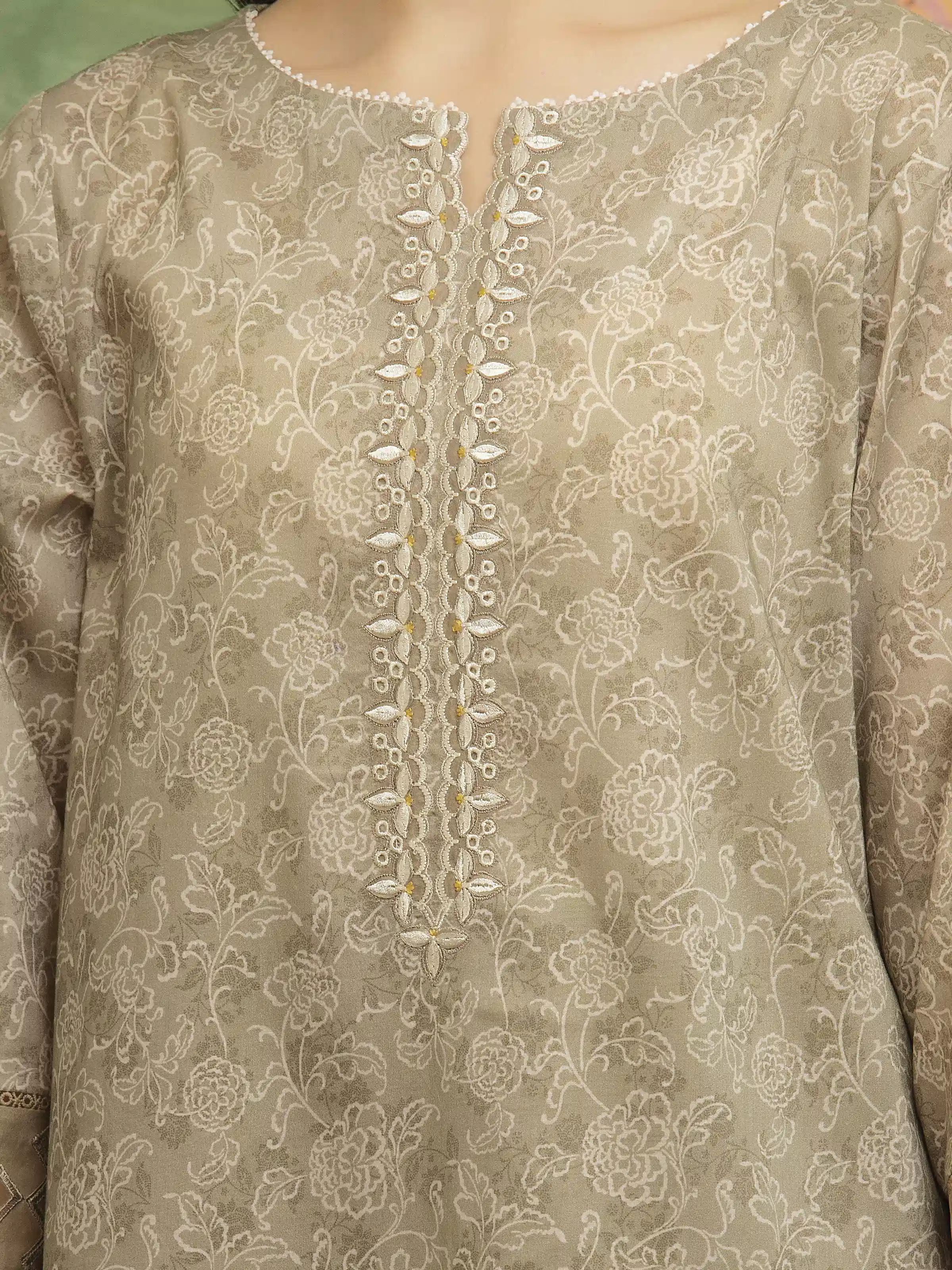 Unstitched Embroidered Lawn Suit - EWU5V1-31411-3P - Image 3