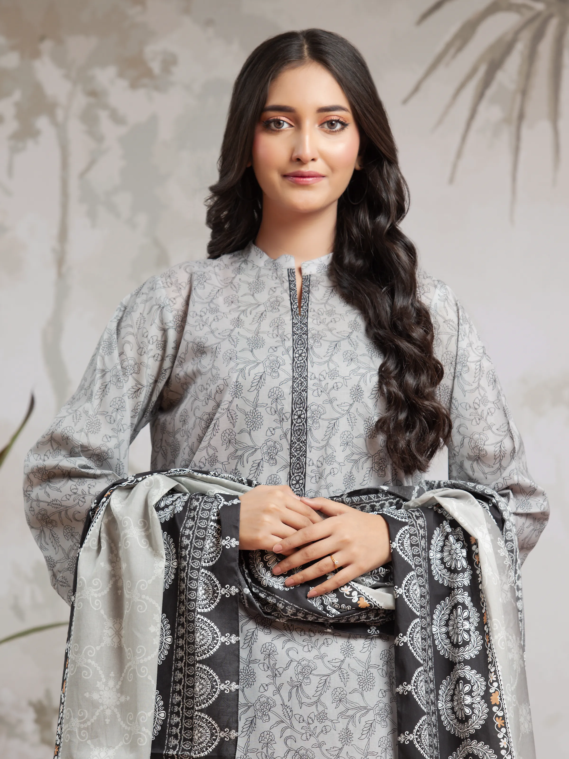 Unstitched Printed Khaddar Suit - EWU24A3-29593-3P - Image 3