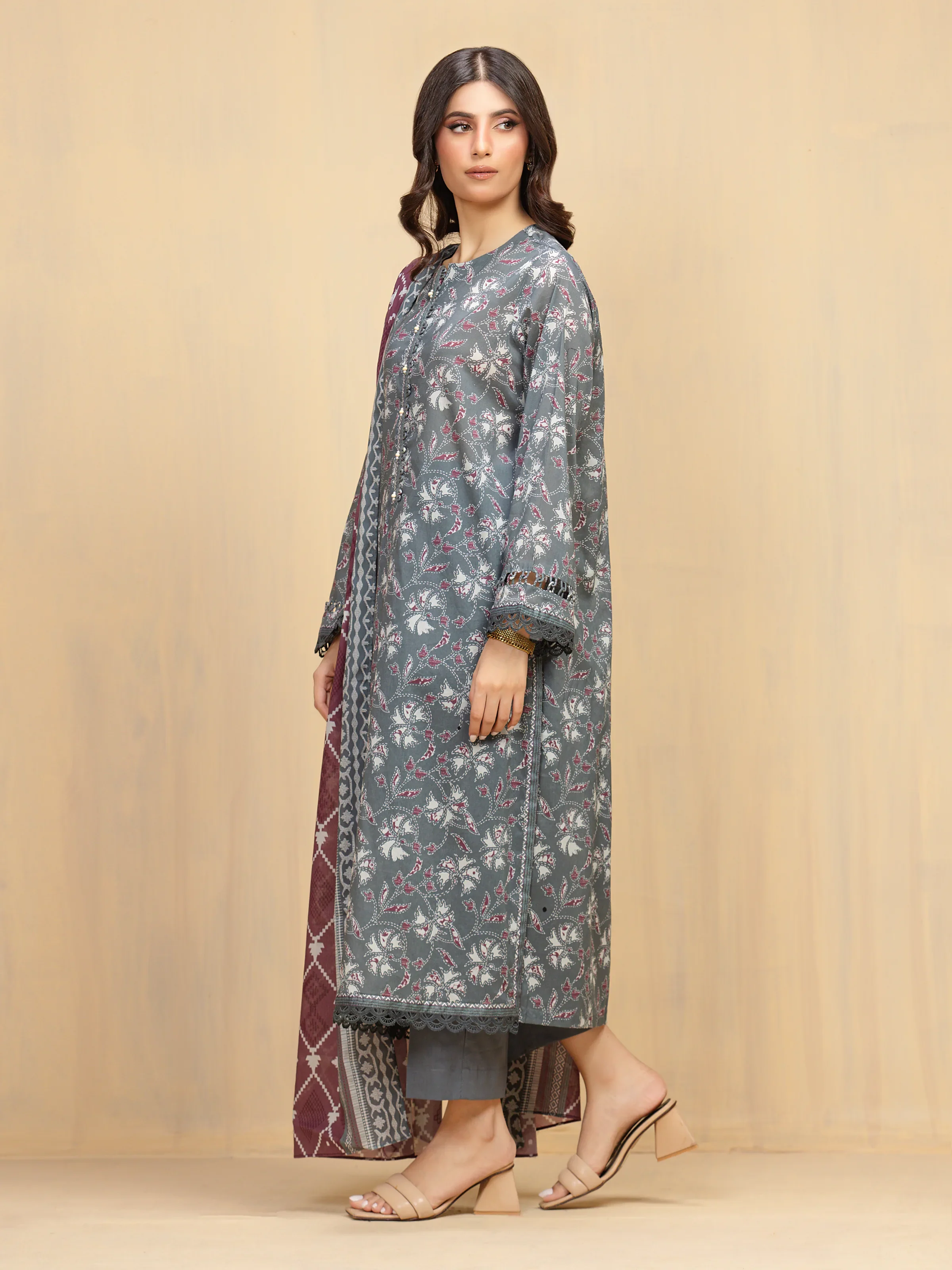 Unstitched Printed Khaddar Suit - EWU5A3-36020-3P - Image 5