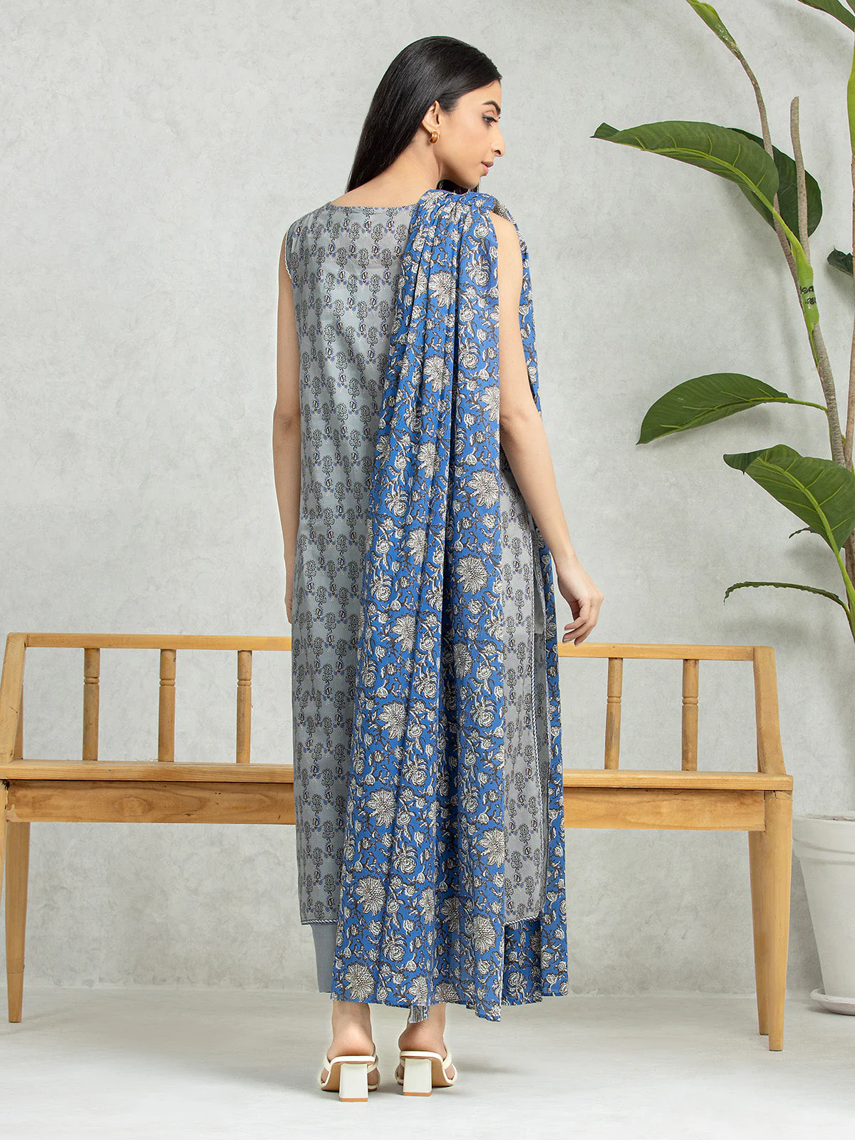 Unstitched Printed Lawn Suit - EWU24A1-28223-3P - Image 3