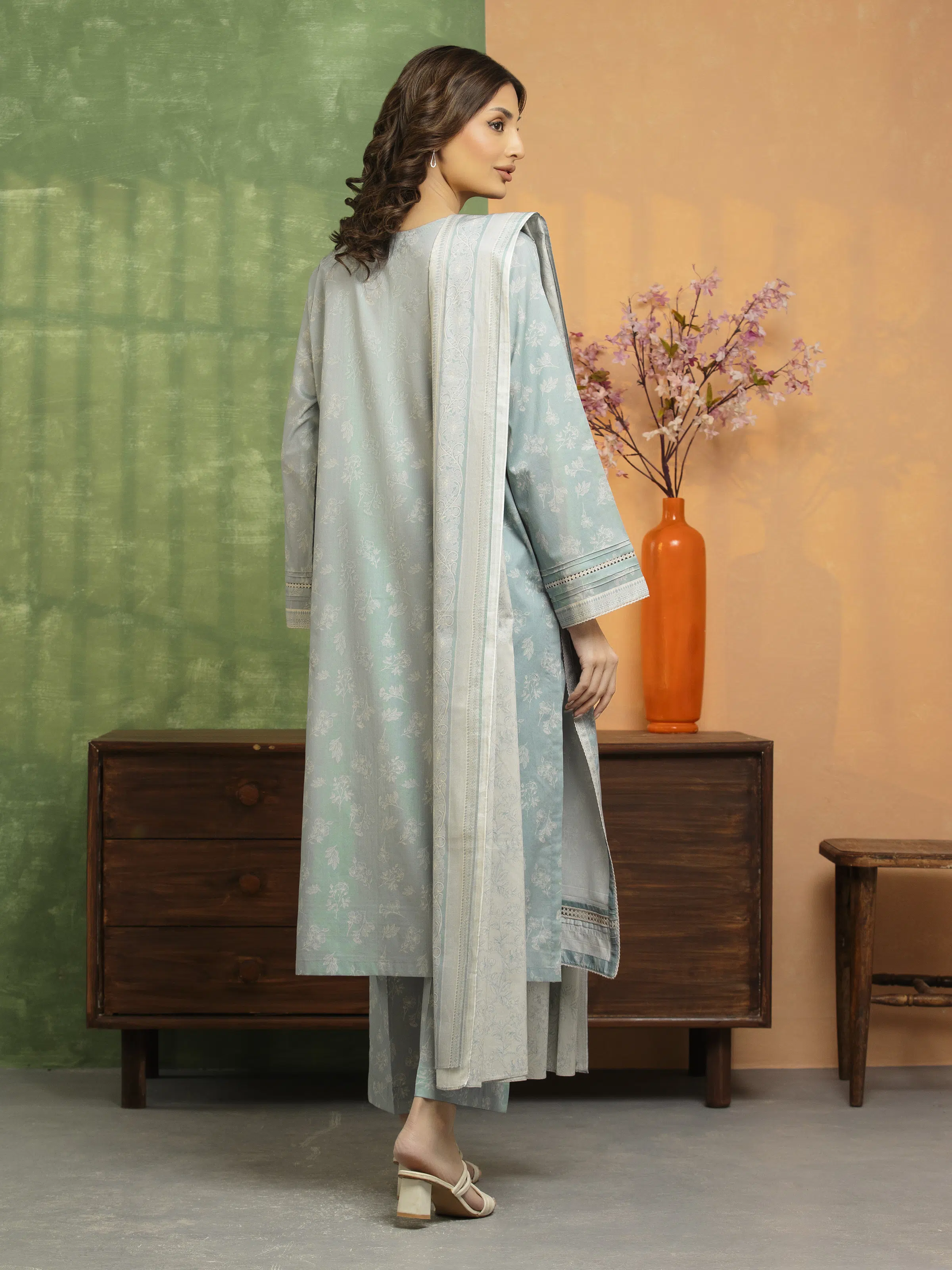 Unstitched Printed Lawn Suit - EWU5A1-35156-3P - Image 4
