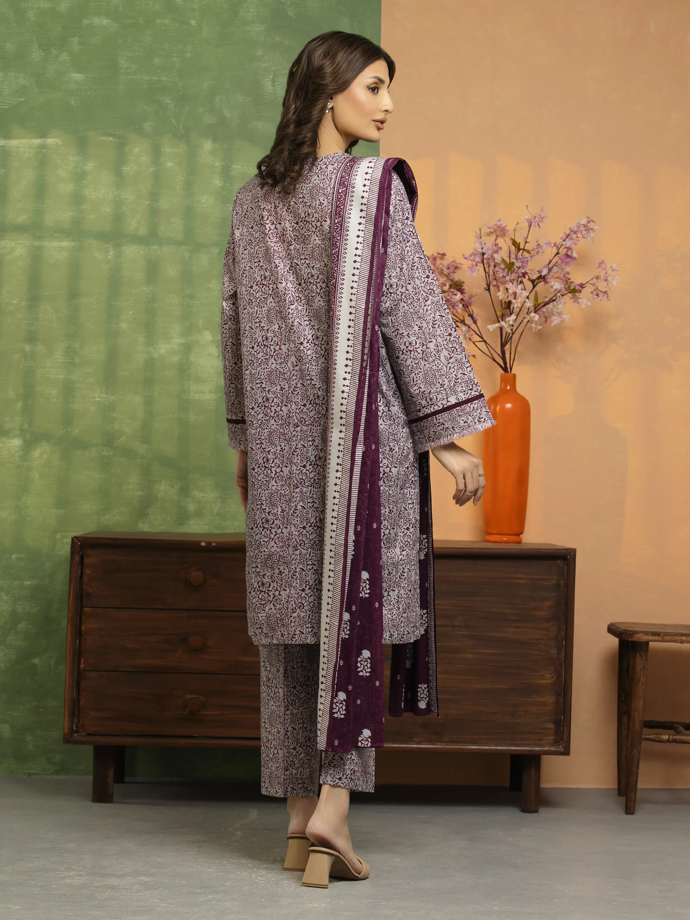 Unstitched Printed Lawn Suit - EWU5A1-35632-3P - Image 2