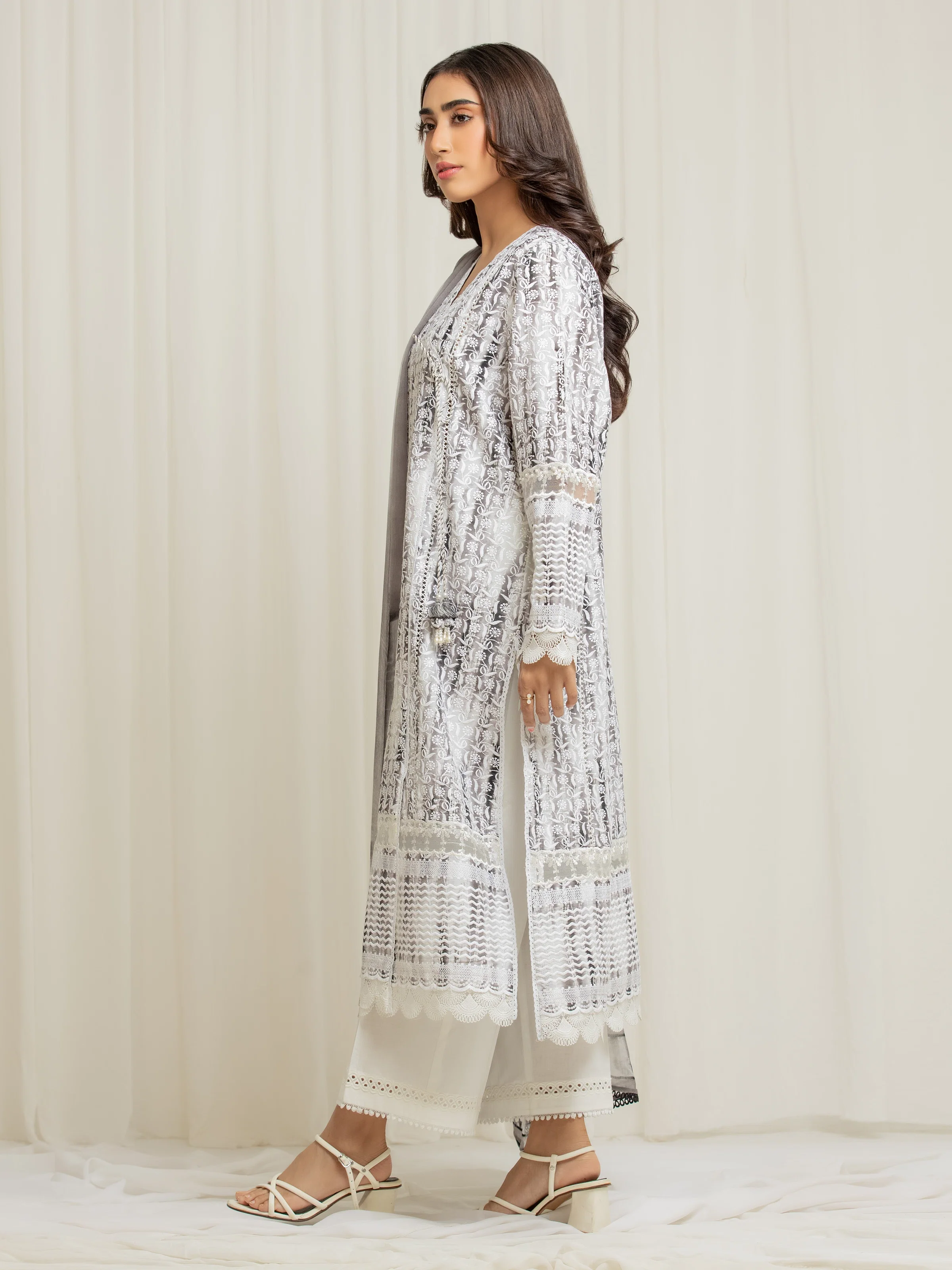 Unstitched Embroidered Cambric Suit - EWU6V2-33503-3P - Image 5
