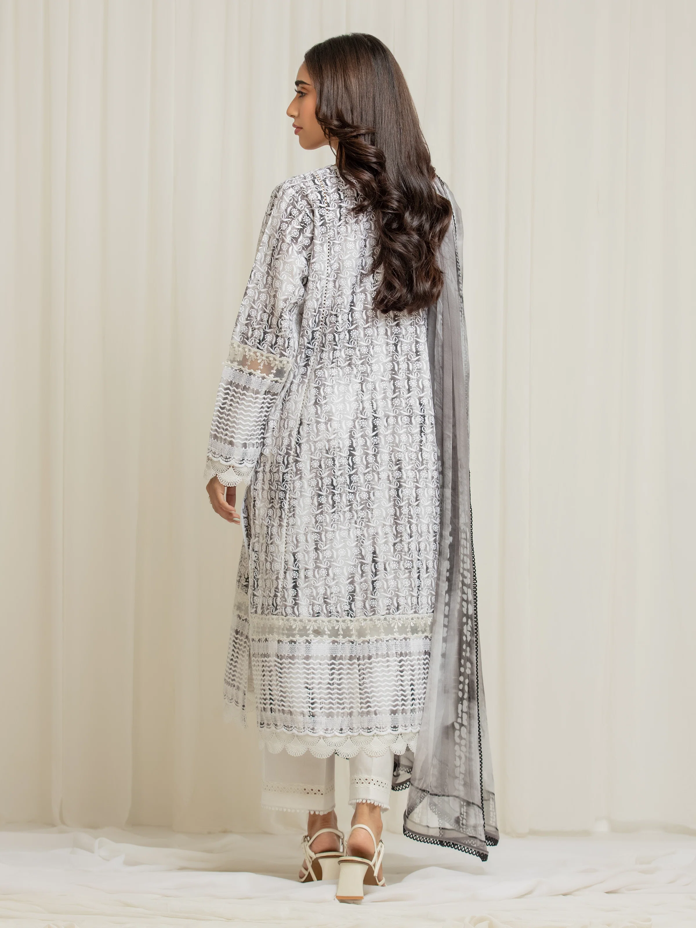 Unstitched Embroidered Cambric Suit - EWU6V2-33503-3P - Image 6