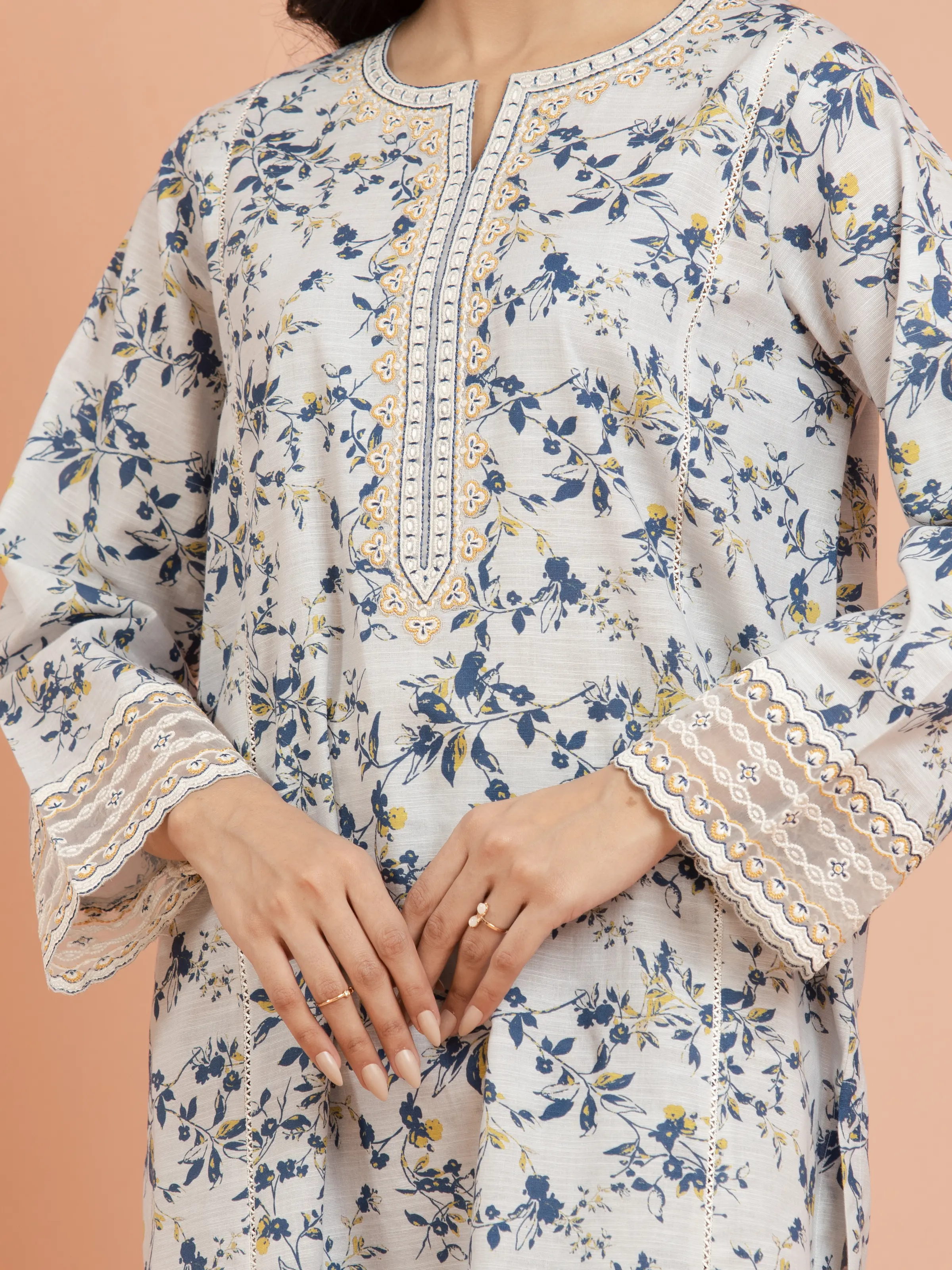 Unstitched Embroidered Khaddar Suit - EWU24V11-30195-3P - Image 3