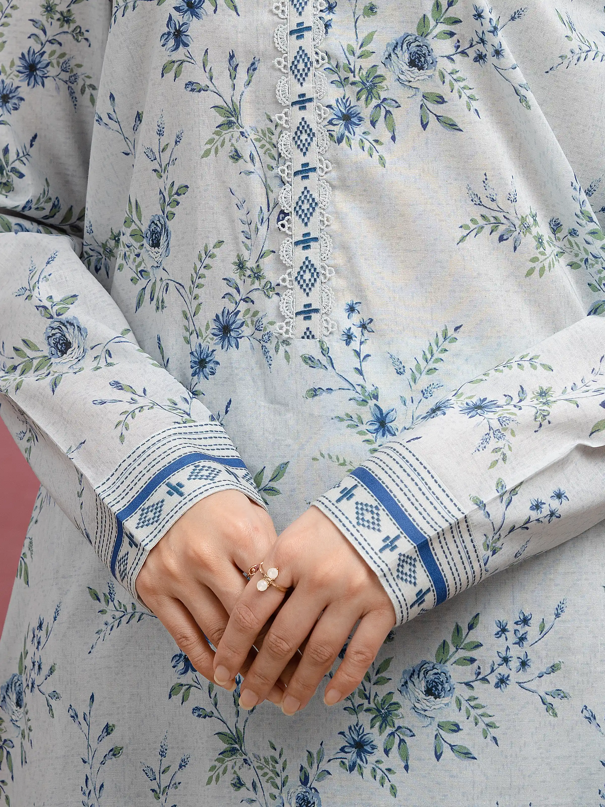 Unstitched Printed Lawn Suit - EWU5A1-35040-3P - Image 4