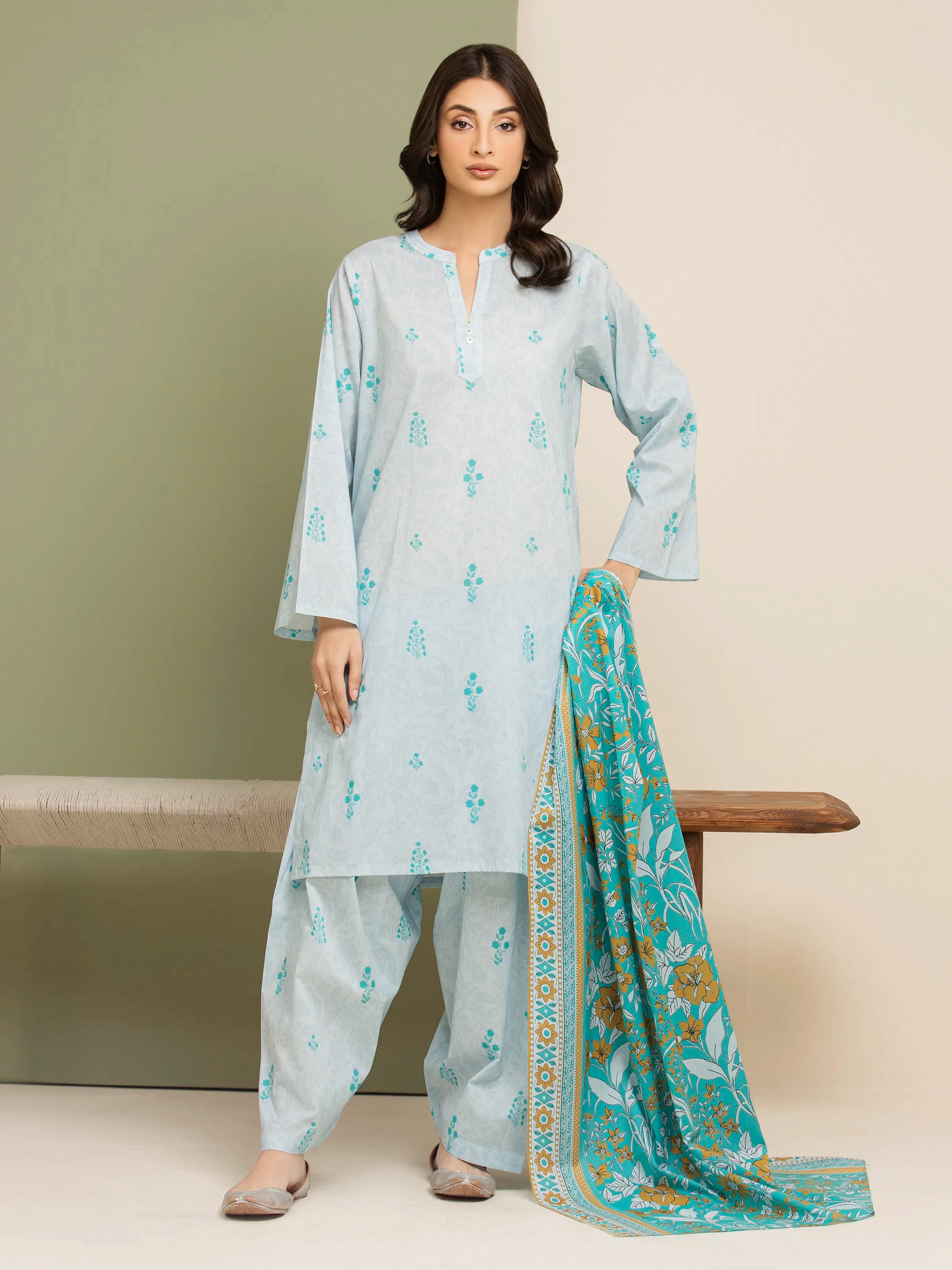 Unstitched Printed Lawn Suit - EWU5A1-35143-3P