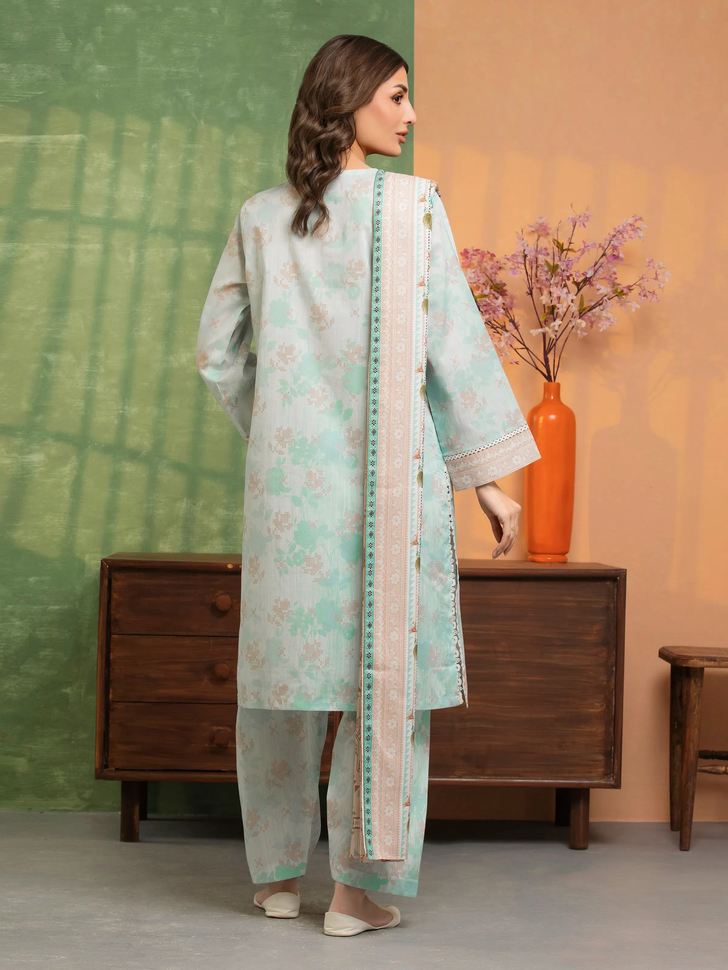 Unstitched Printed Lawn Suit - EWU5A1-35241-3P - Image 4