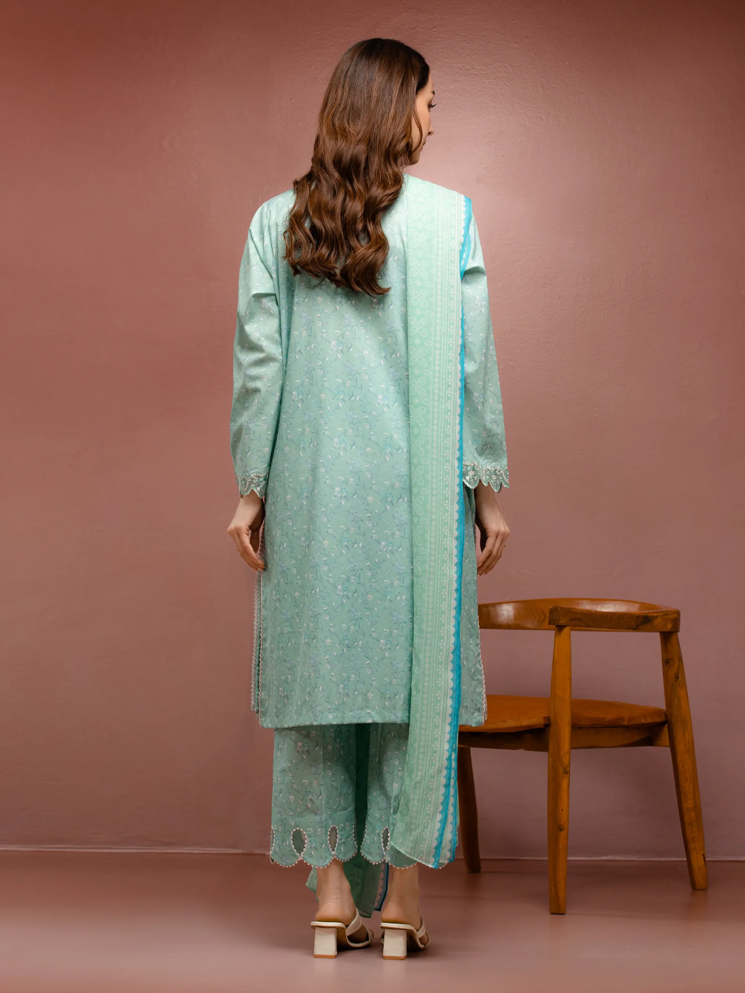 Unstitched Embroidered Cambric Suit - EWU5V2-31075-3P - Image 2