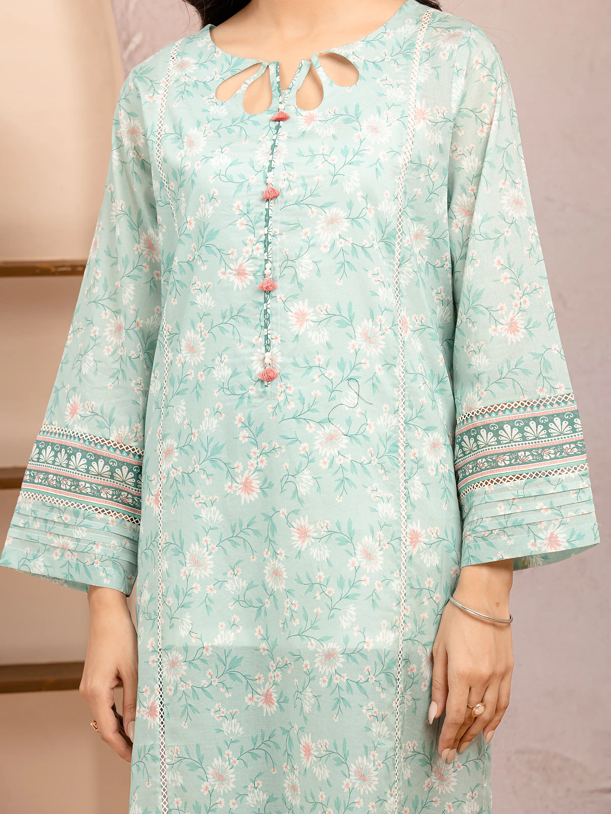Unstitched Printed Lawn Suit - EWU5A1-35215-3P - Image 3