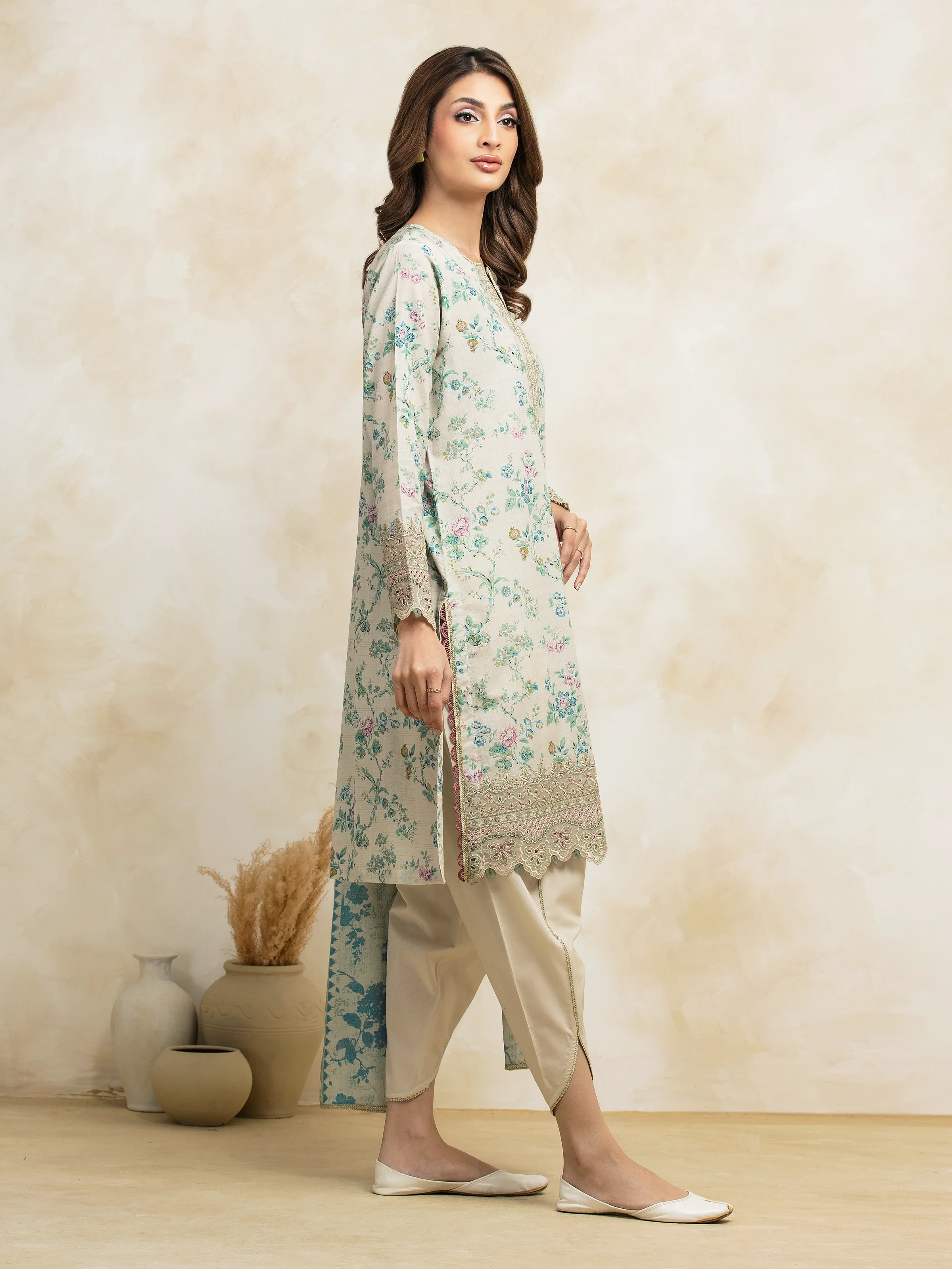 Unstitched Embroidered Lawn Suit - EWU5V1-31183-3P - Image 2