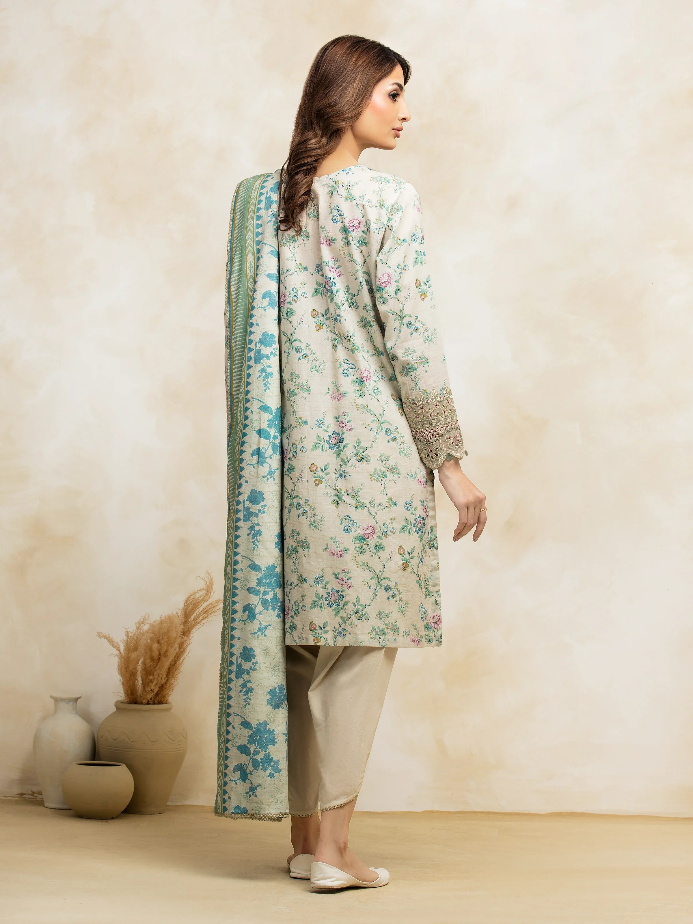 Unstitched Embroidered Lawn Suit - EWU5V1-31183-3P - Image 3