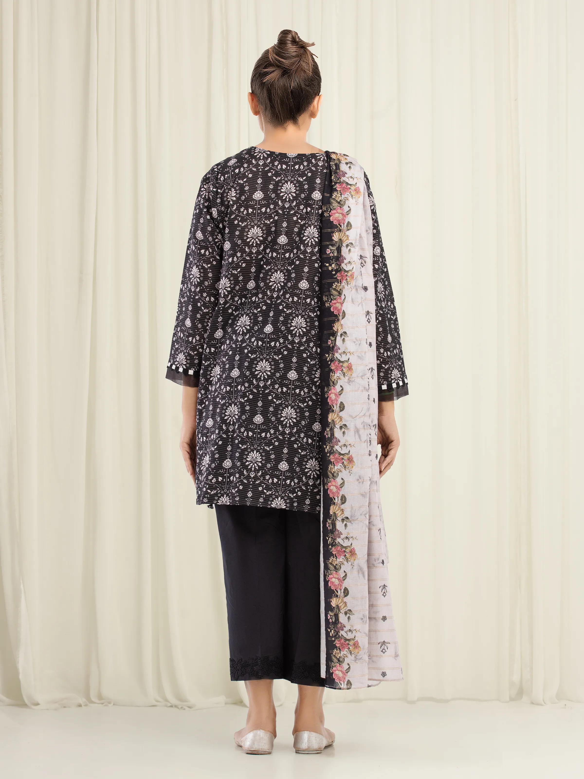 Unstitched Zari Lawn Suit - EWU6M6-048-3P - Image 5