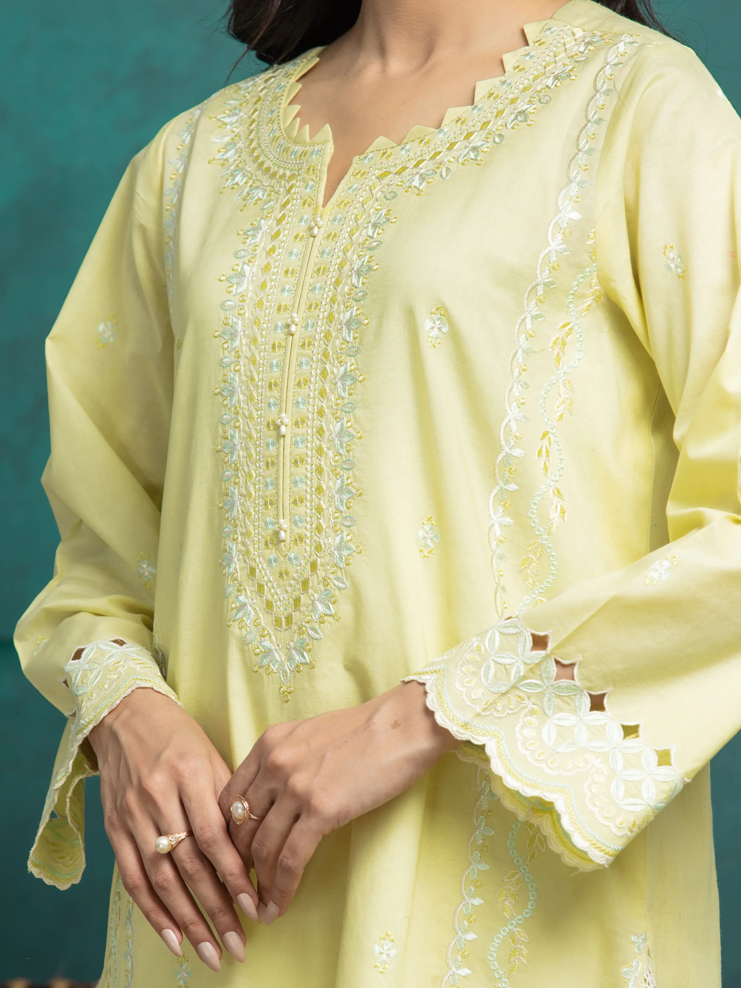 Unstitched Embroidered Cambric Suit - EWU24V2-31010-3P - Image 3