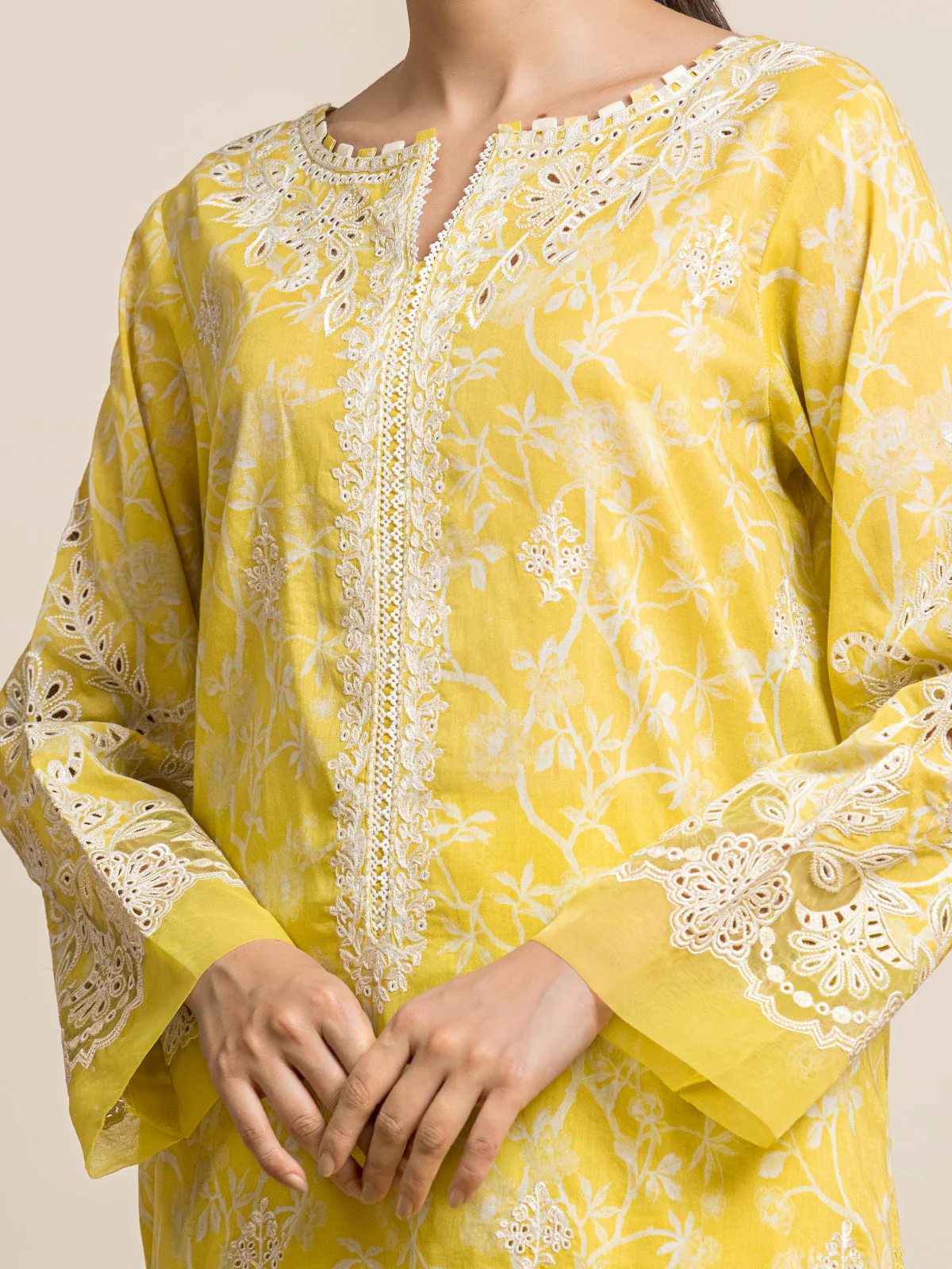 Unstitched Embroidered Lawn Suit - EWU24V1-30037-3P - Image 4