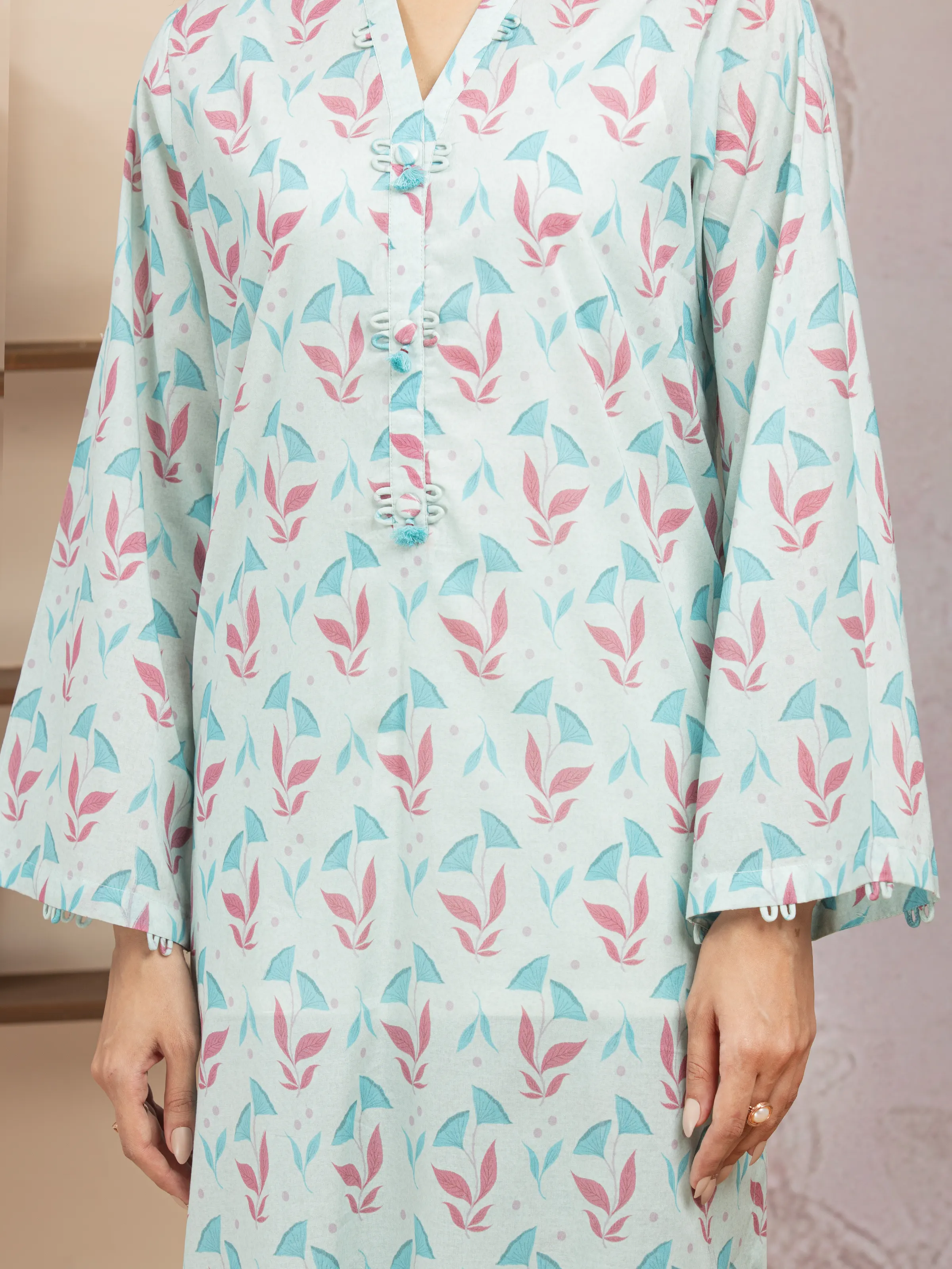 Unstitched Printed Lawn Suit - EWU5A1-35010-3P - Image 3