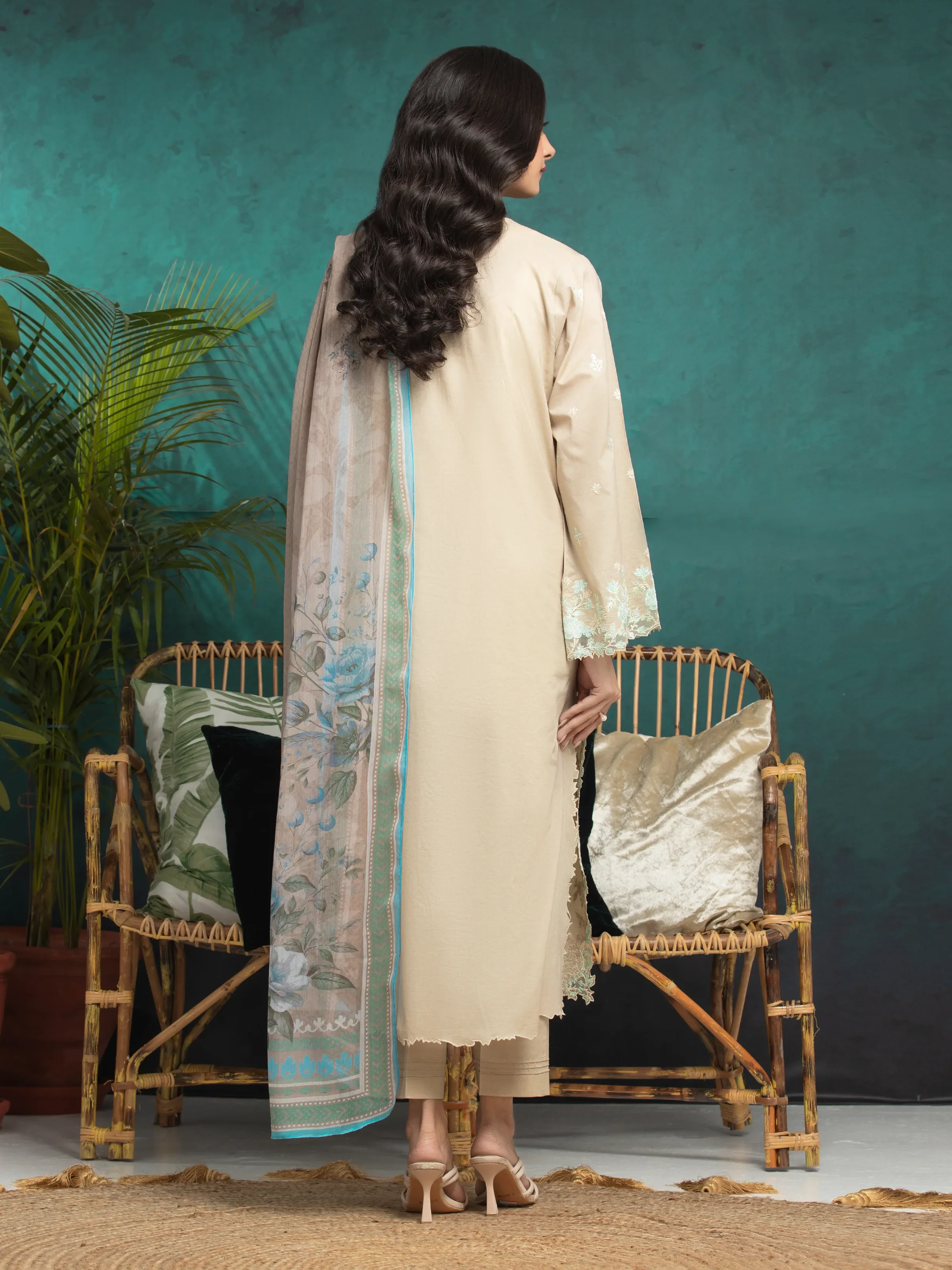 Unstitched Embroidered Cambric Suit - EWU24V2-31003-3P - Image 2