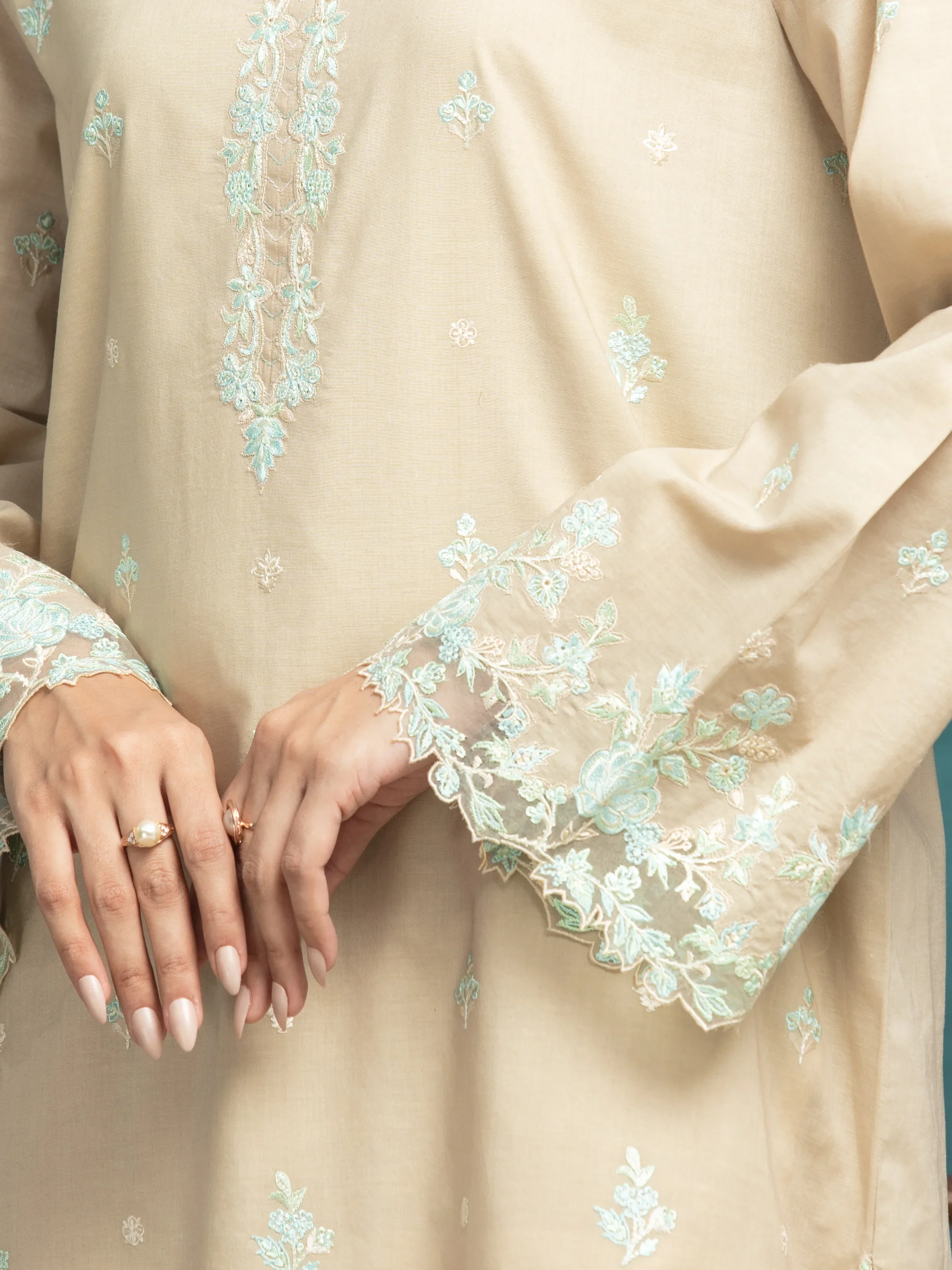Unstitched Embroidered Cambric Suit - EWU24V2-31003-3P - Image 4