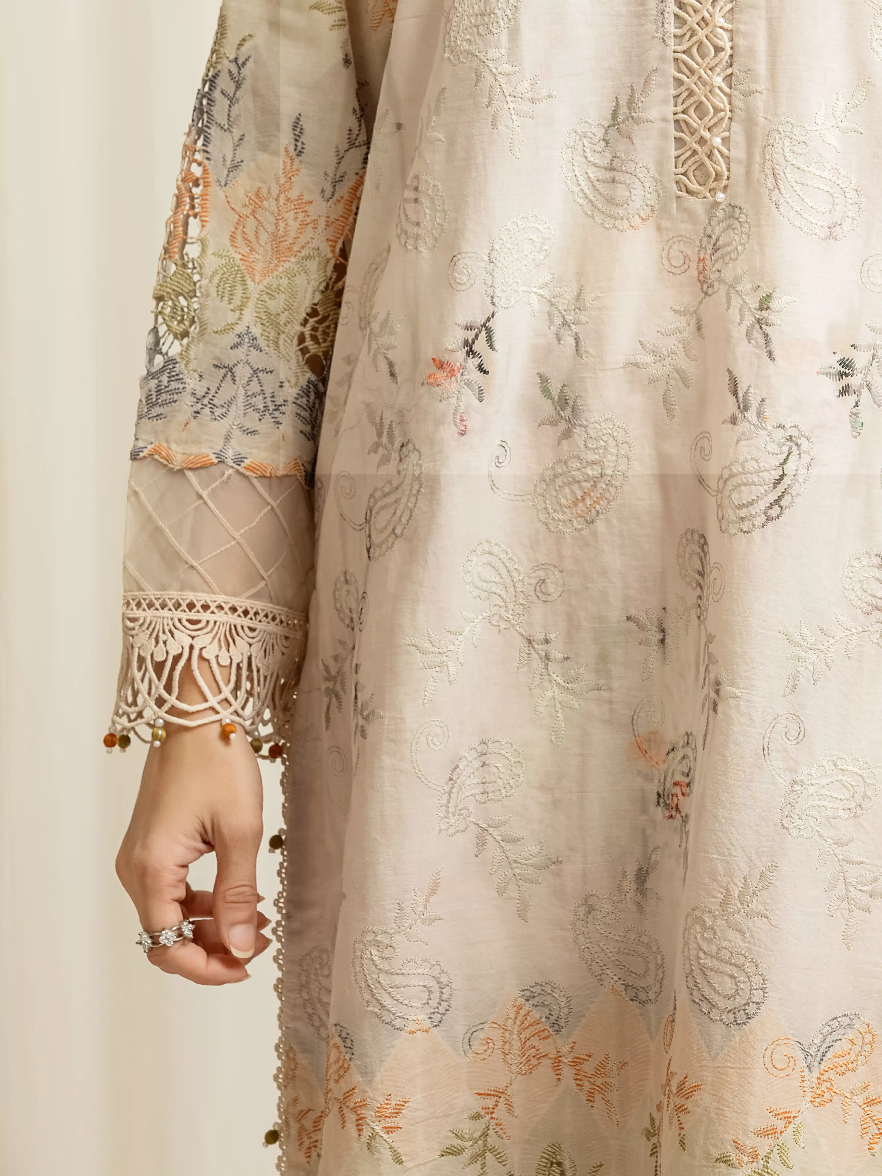 Unstitched Embroidered Cambric Suit - EWU6V2-33501-3P - Image 3